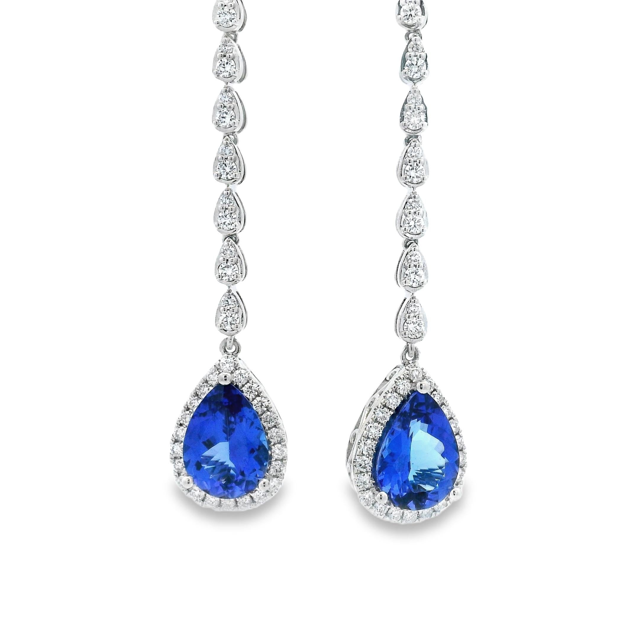 Tanzanite and Diamond Halo Drop Earrings 5.20 Carats in 14K White Gold im Angebot 1