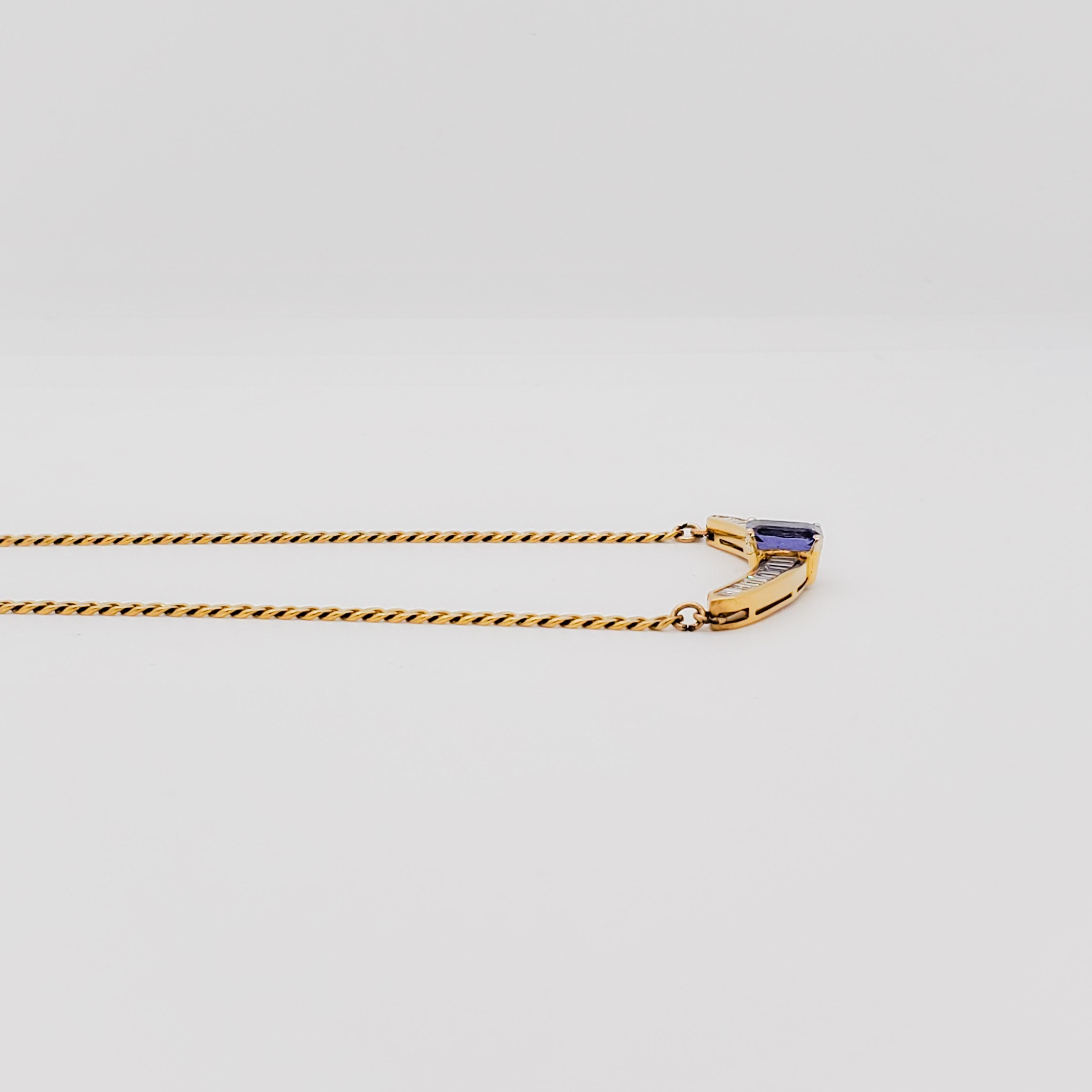 Tanzanite and Diamond Necklace in 18k Yellow Gold For Sale 2