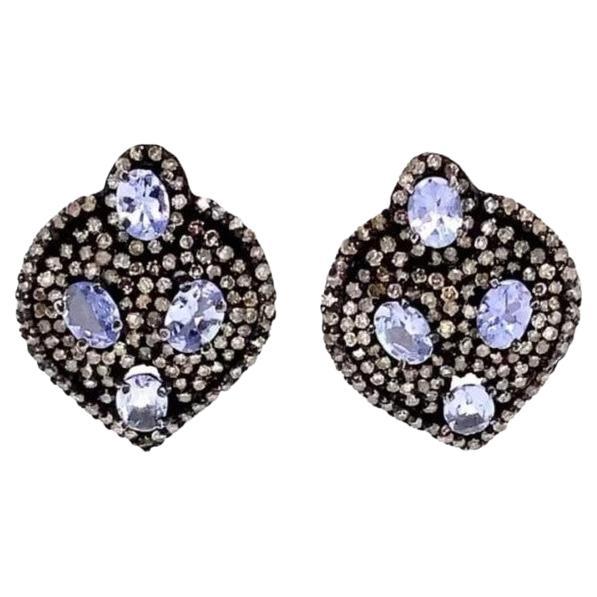 Boucles d'oreilles en argent sterling oxydé avec tanzanite et diamant en forme de poire en vente