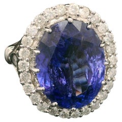 Tansanit und Diamant-Ring