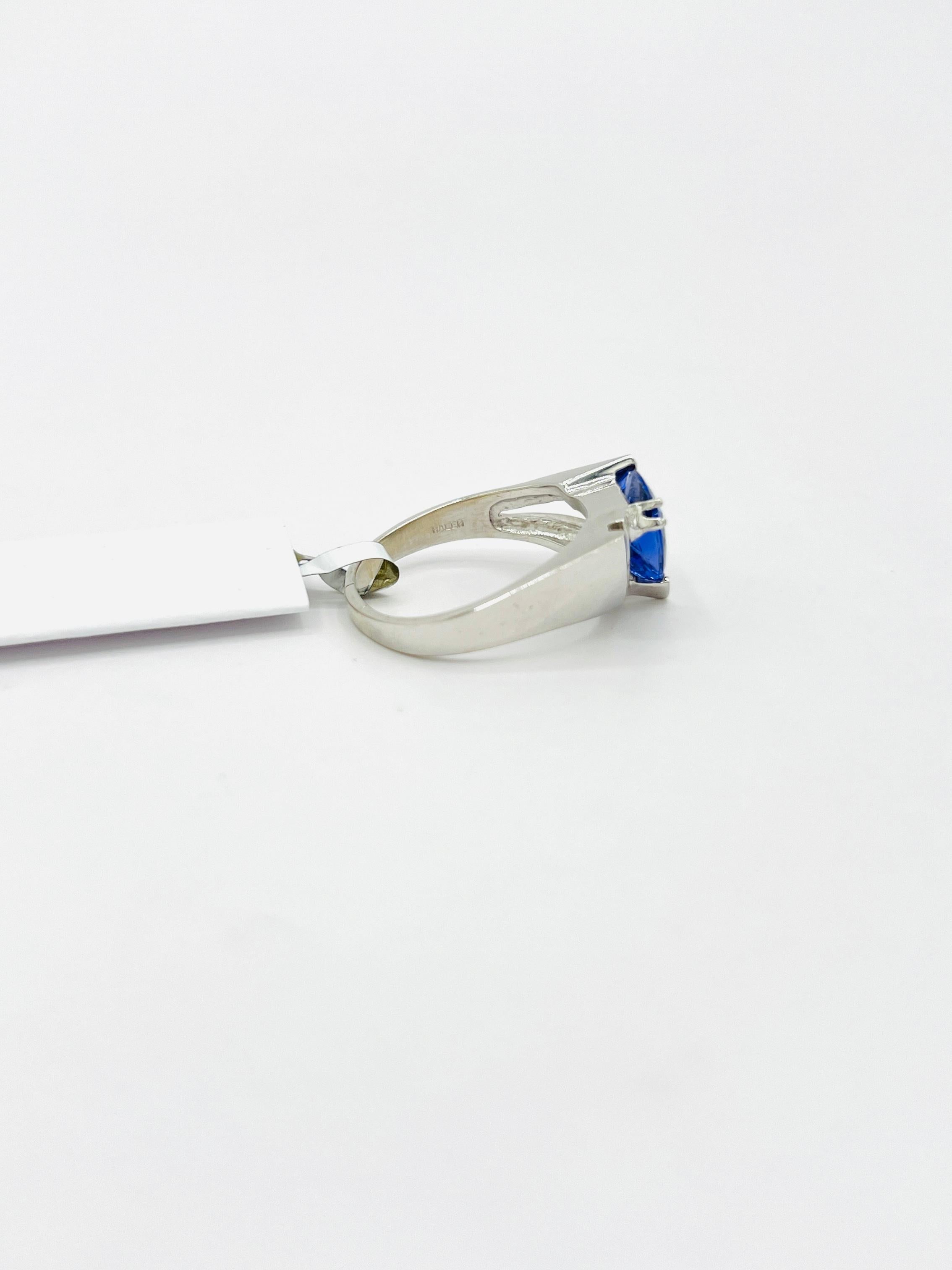 Tanzanite and Diamond Ring in 14k White Gold For Sale 2