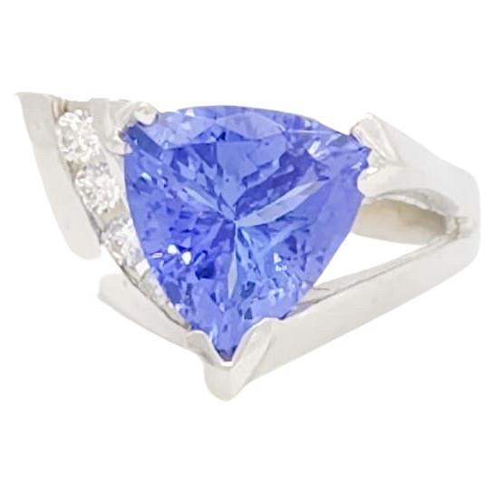 Tanzanite and Diamond Ring in 14k White Gold For Sale