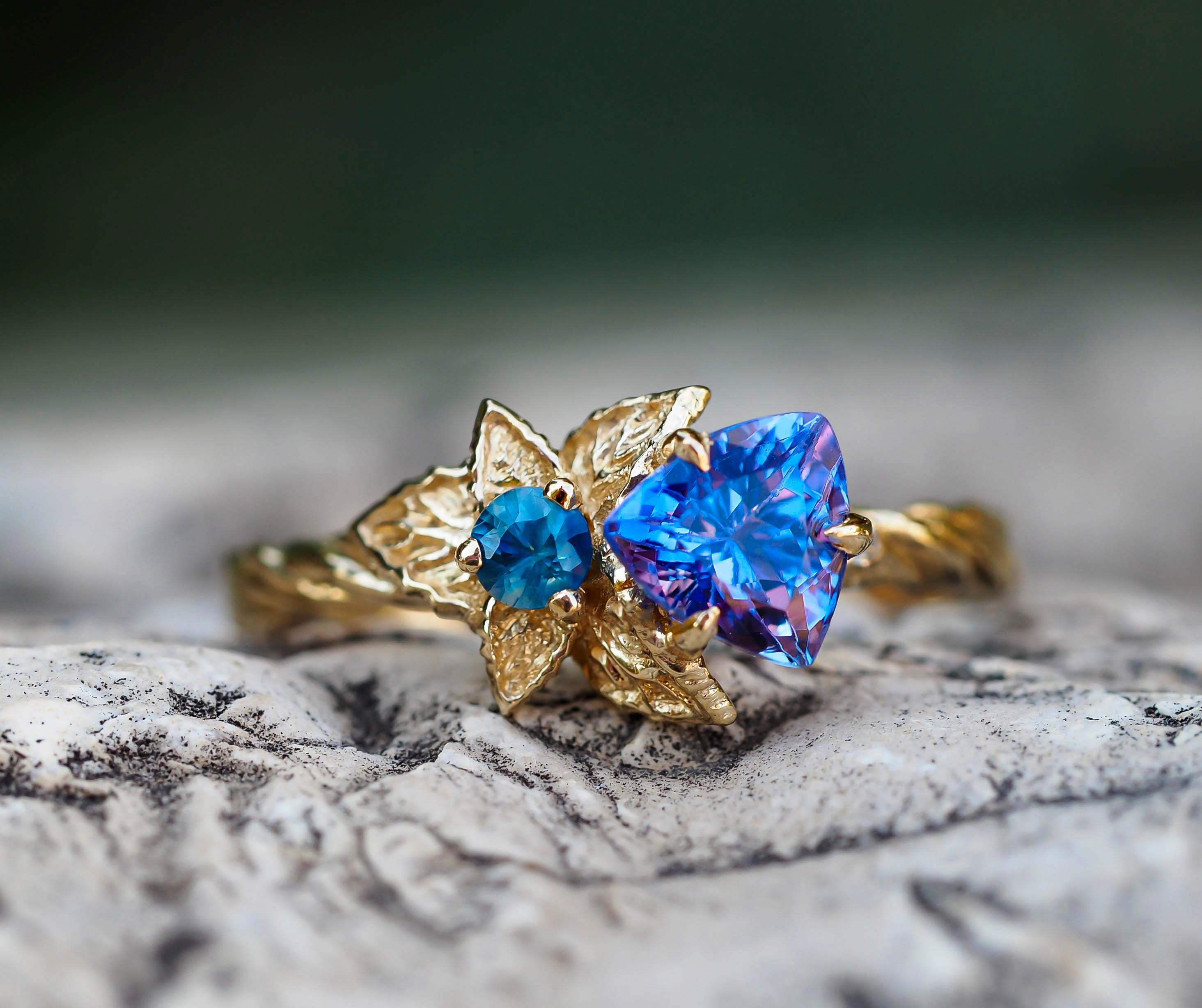 For Sale:  Tanzanite and diamonds 14k gold ring. Flower design ring with tanzanite. 2