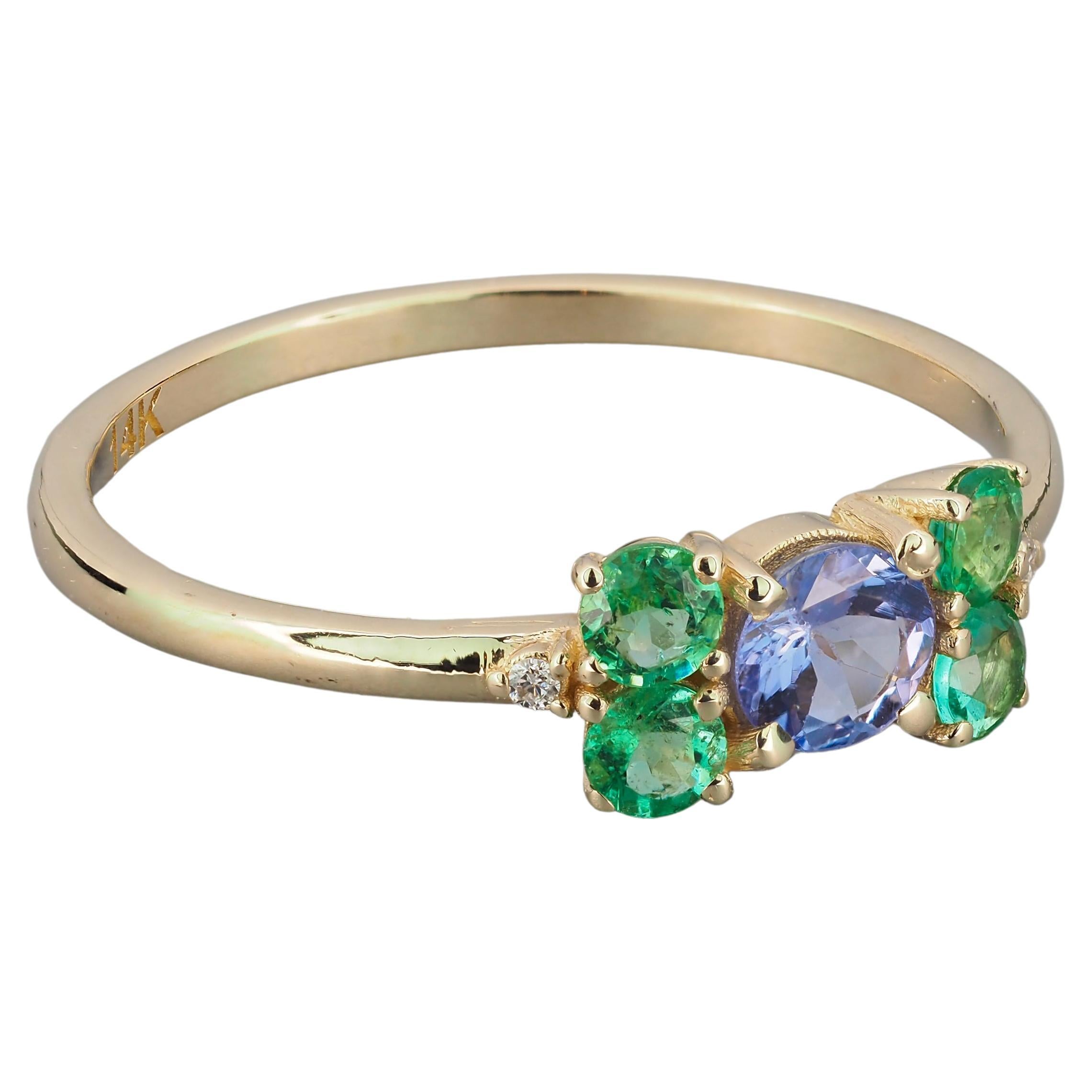 Bague en or 14k avec tanzanite et émeraudes