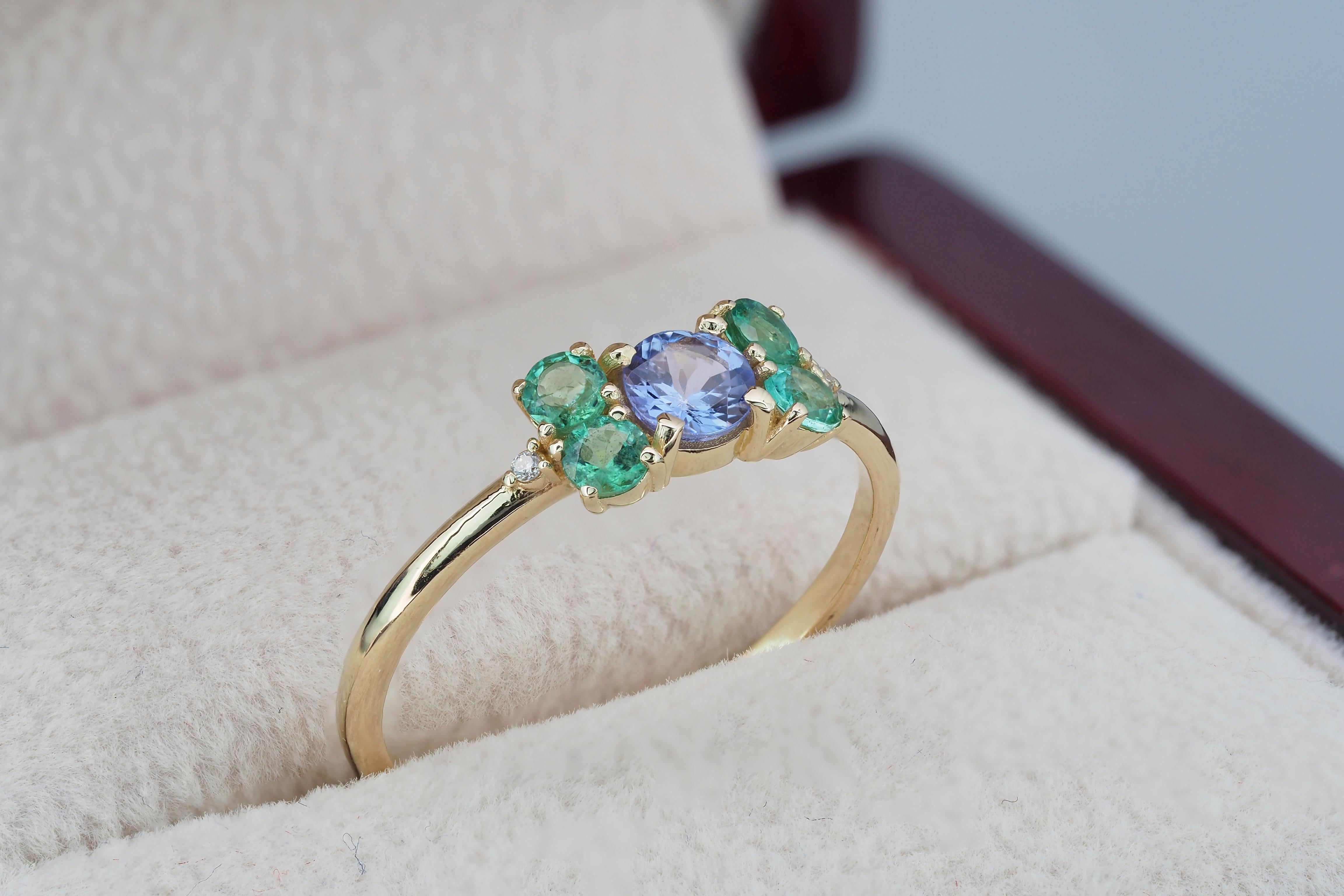 Women's or Men's Tanzanite and emeralds 14k gold ring. Round tanzanite gold ring. 