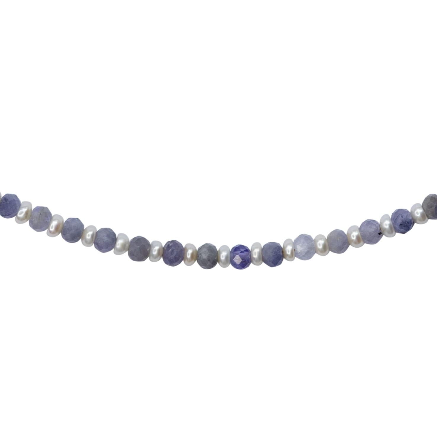 Collana di tanzanite e mini perle in oro 14K - da Bombyx House In condizioni Nuovo in vendita a Westport, CT