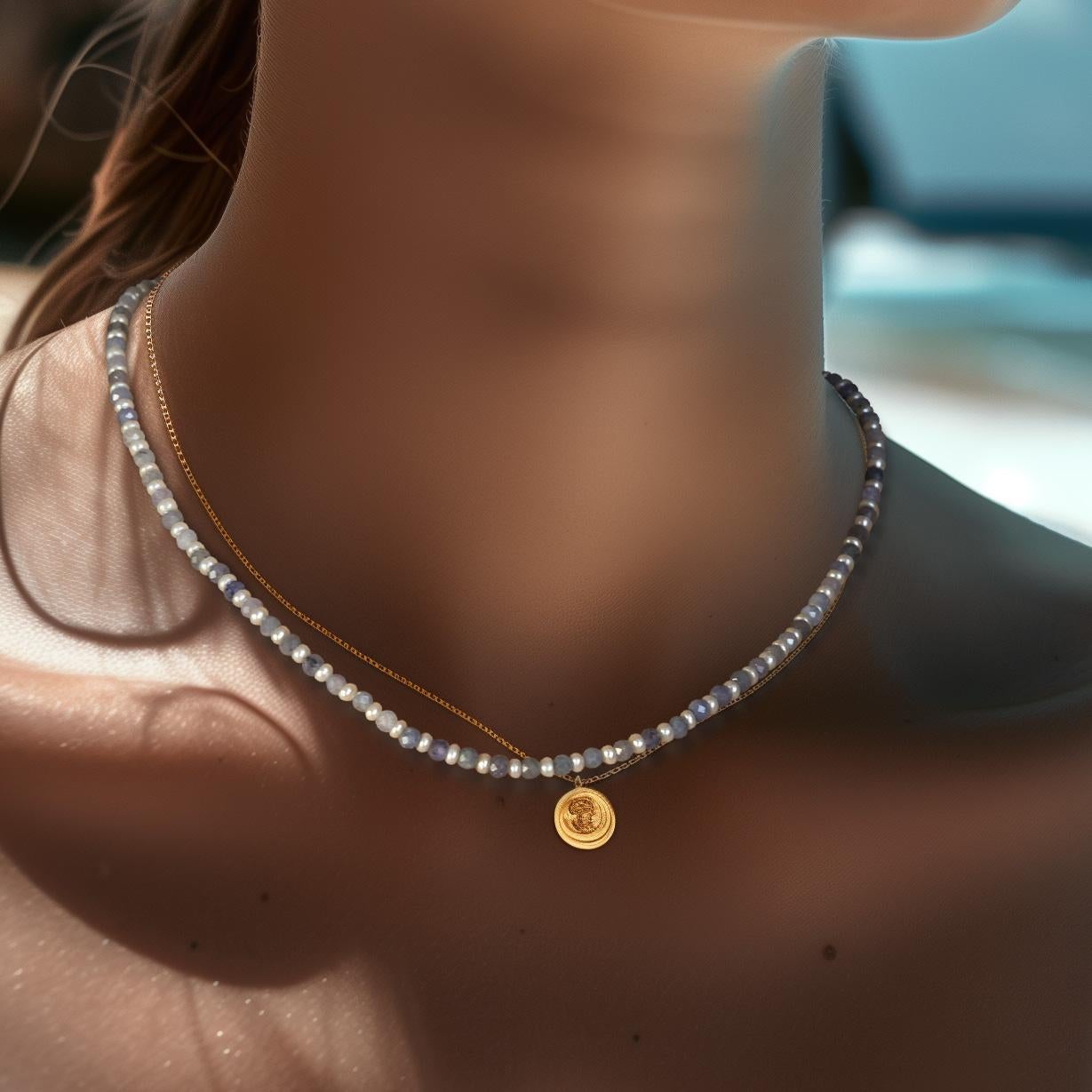 Collana di tanzanite e mini perle in oro 14K - da Bombyx House in vendita 2