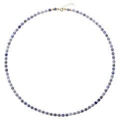 Collier en or 14 carats, tanzanite et mini perles par Bombyx House