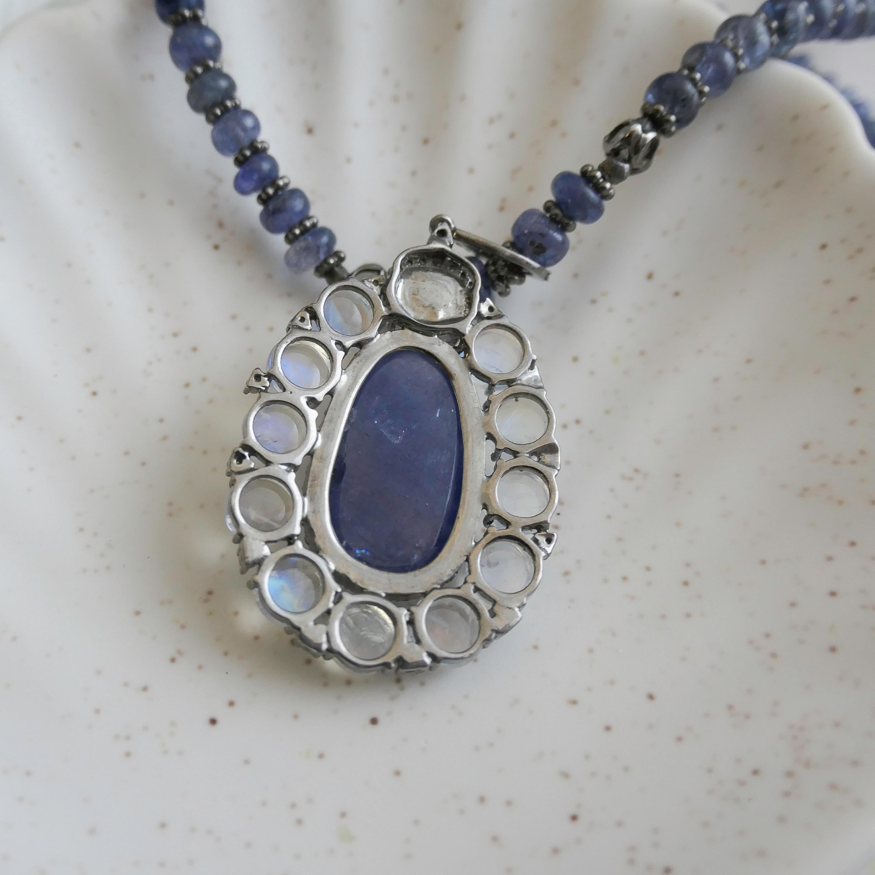 Collana in argento sterling ossidato con tanzanite e pietra di luna da 17 pollici in vendita 8