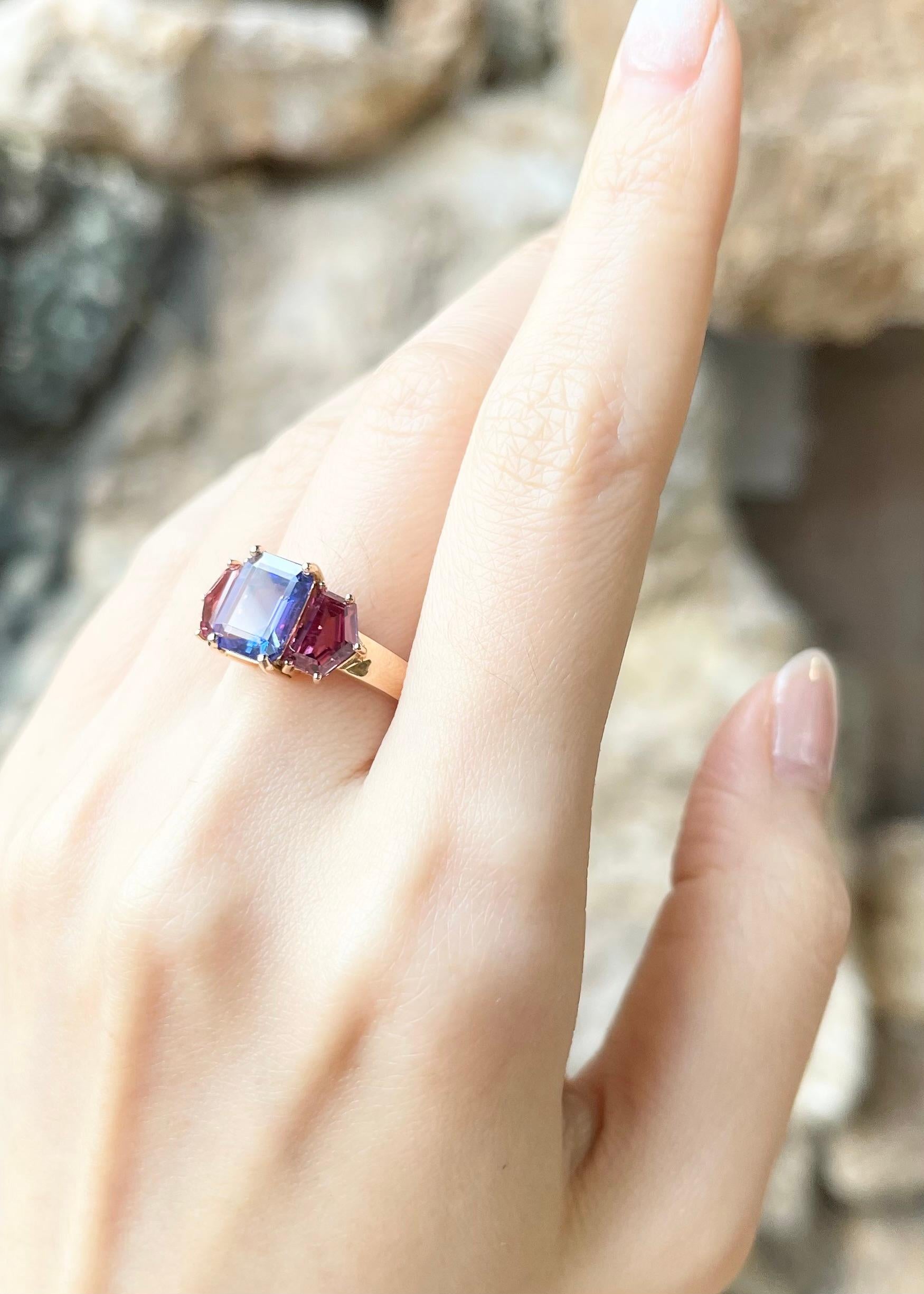 Mixed Cut Tanzanite and Pink Tourmaline Ring set in 18K Rose Gold Settings For Sale