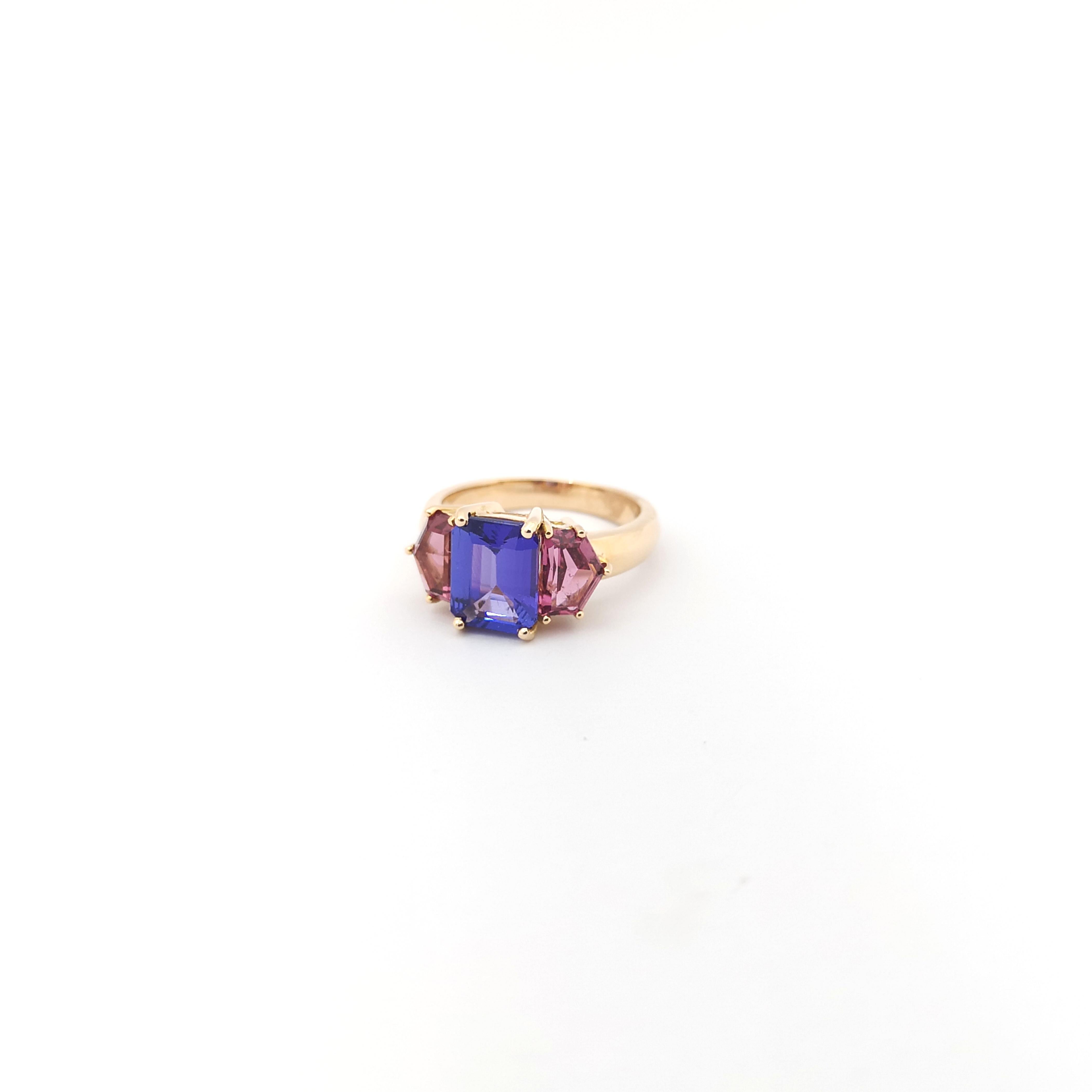 Women's Tanzanite and Pink Tourmaline Ring set in 18K Rose Gold Settings For Sale