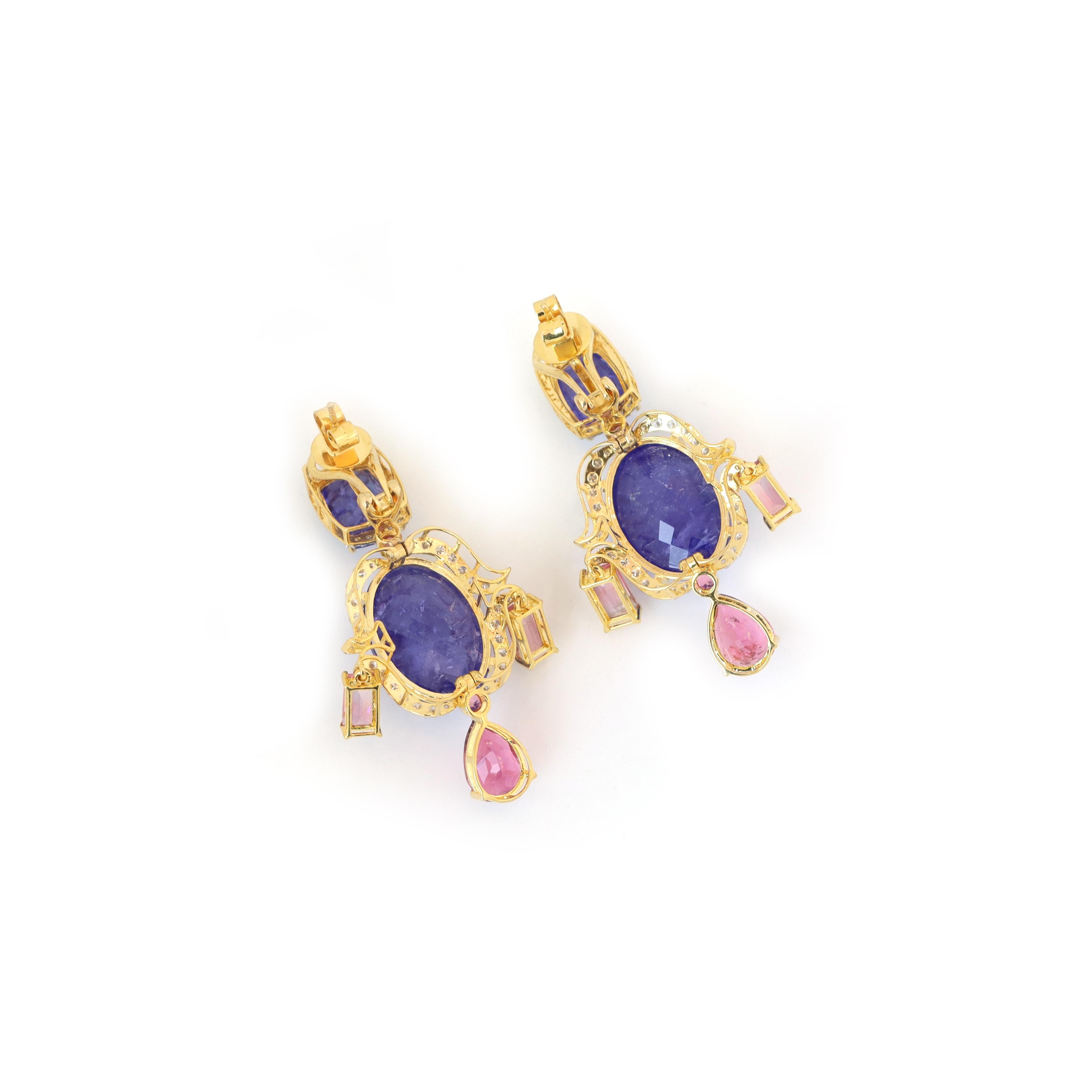 Tansanit und Turmalin Ohrringe mit 18K Gelbgold und Diamant im Zustand „Neu“ im Angebot in Jaipur, IN