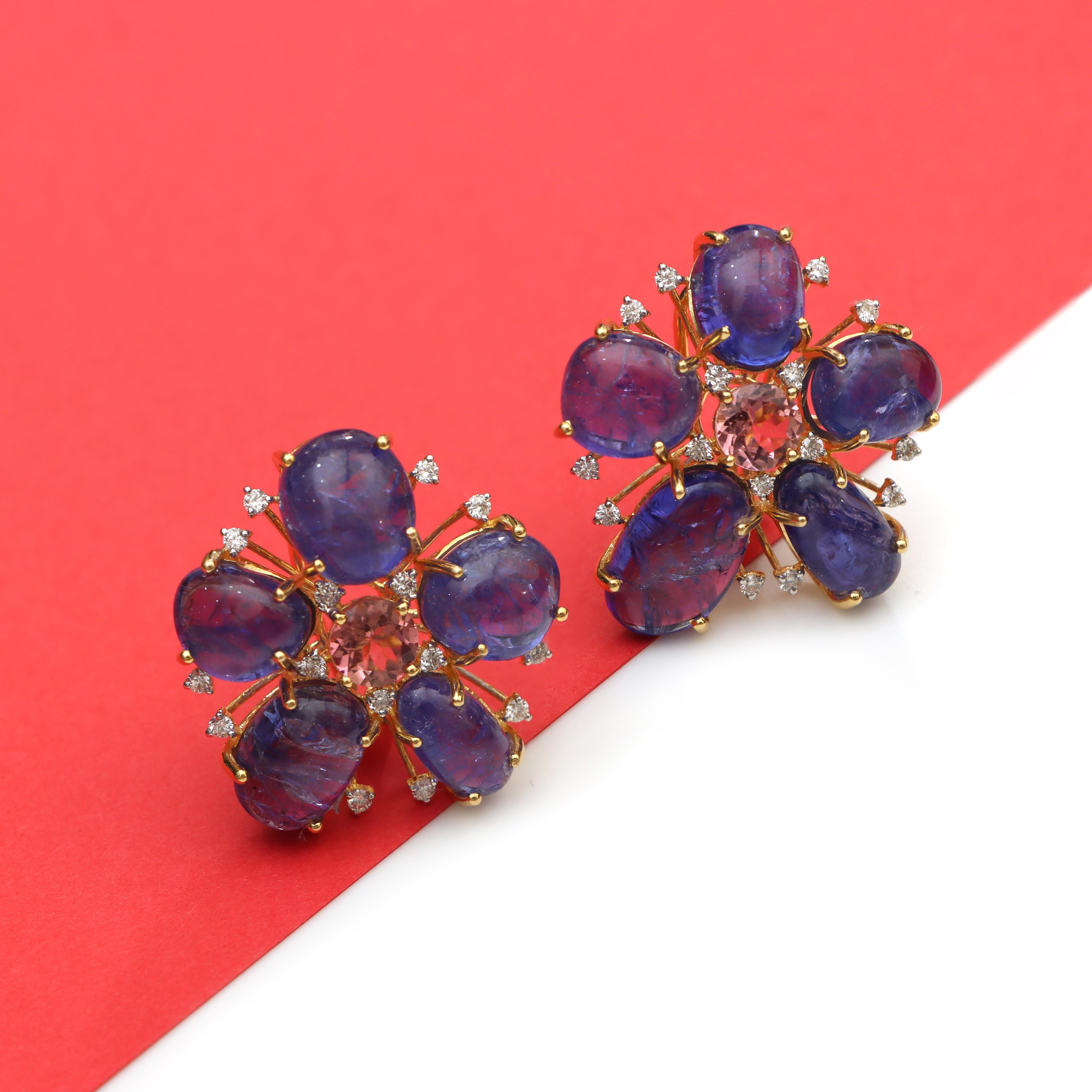 Tanzanite And Tourmaline Studs 18k Yellow Gold Tanzanite Studs With Diamonds In New Condition For Sale In Jaipur, IN