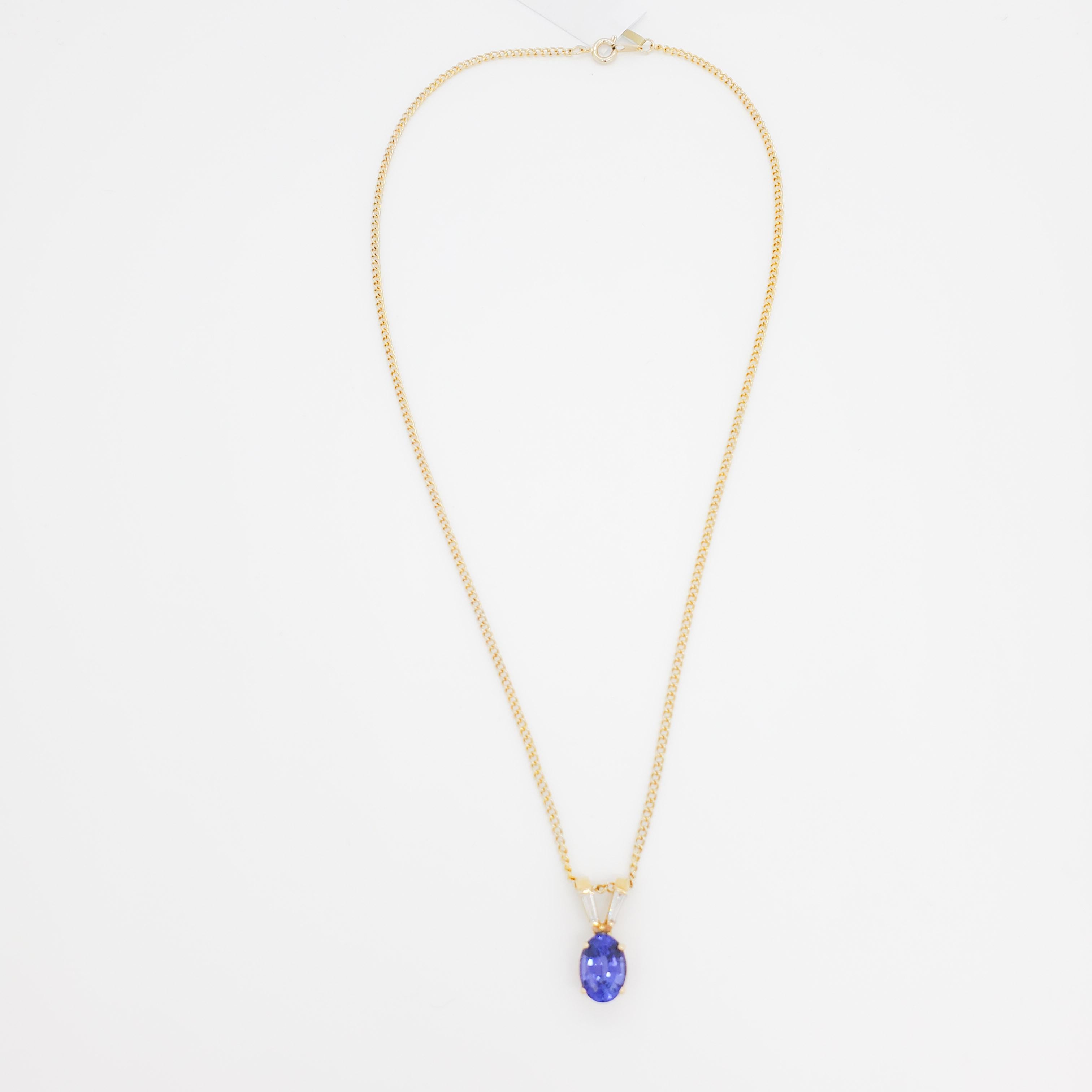Tanzanite and White Diamond Pendant Necklace in 14k Yellow Gold For Sale 2