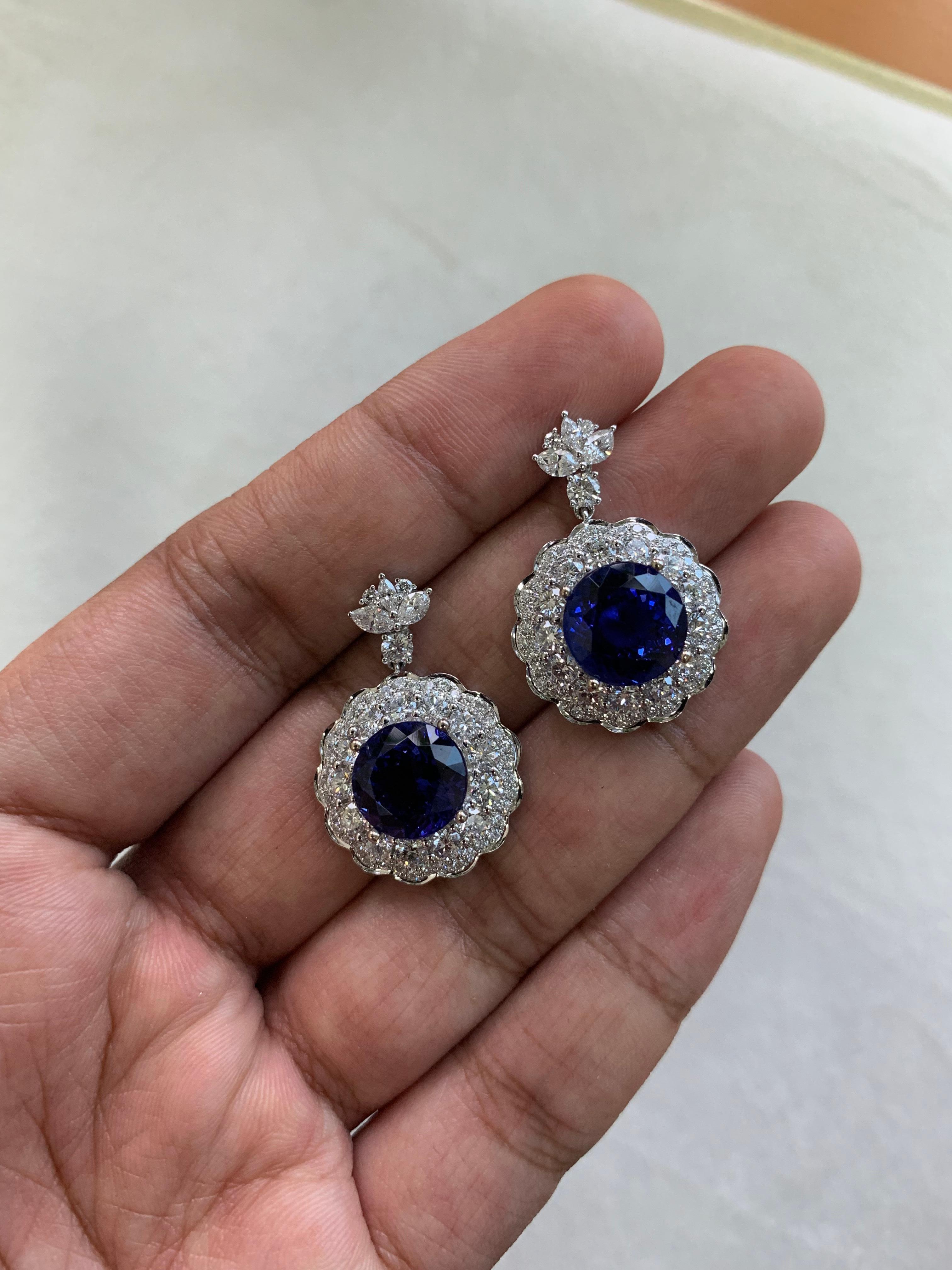 Round Cut Tanzanite and White Diamond Ring & Earring Set in 18 Karat White Gold For Sale