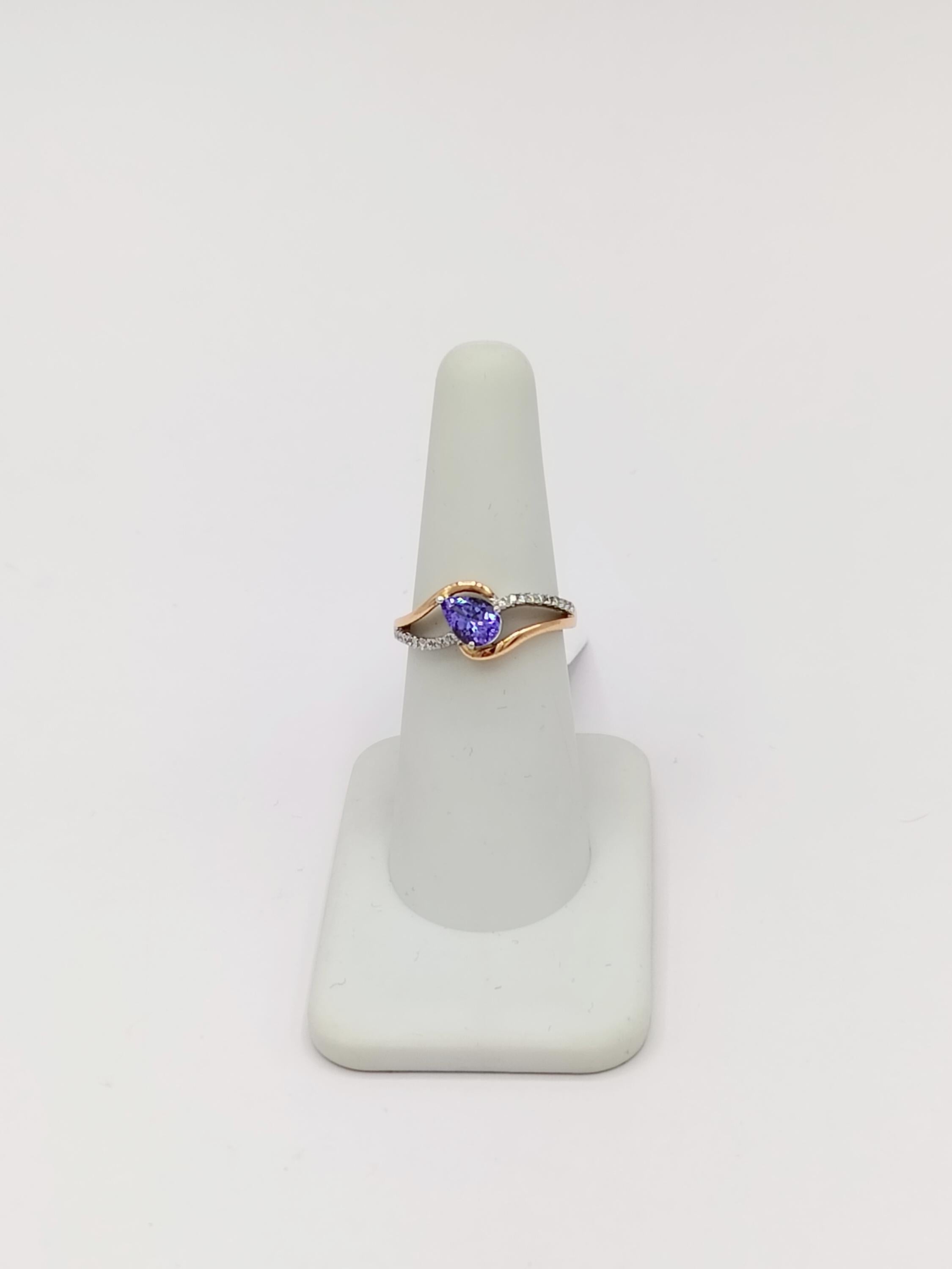 Tanzanite and White Diamond Ring in 14K 2 Tone Gold For Sale 1