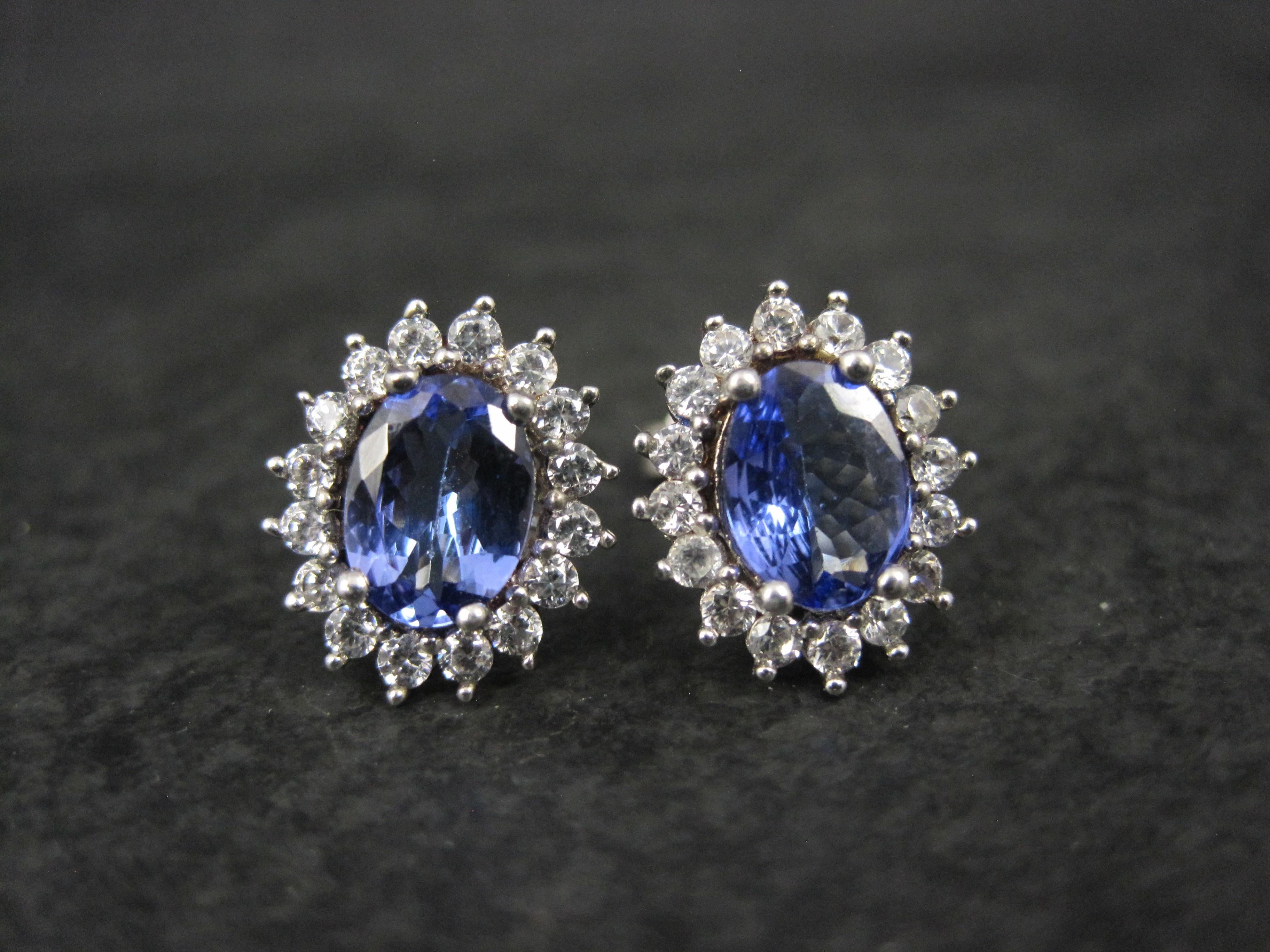 Orecchini con tanzanite e spinello bianco in argento sterling In condizioni ottime in vendita a Webster, SD