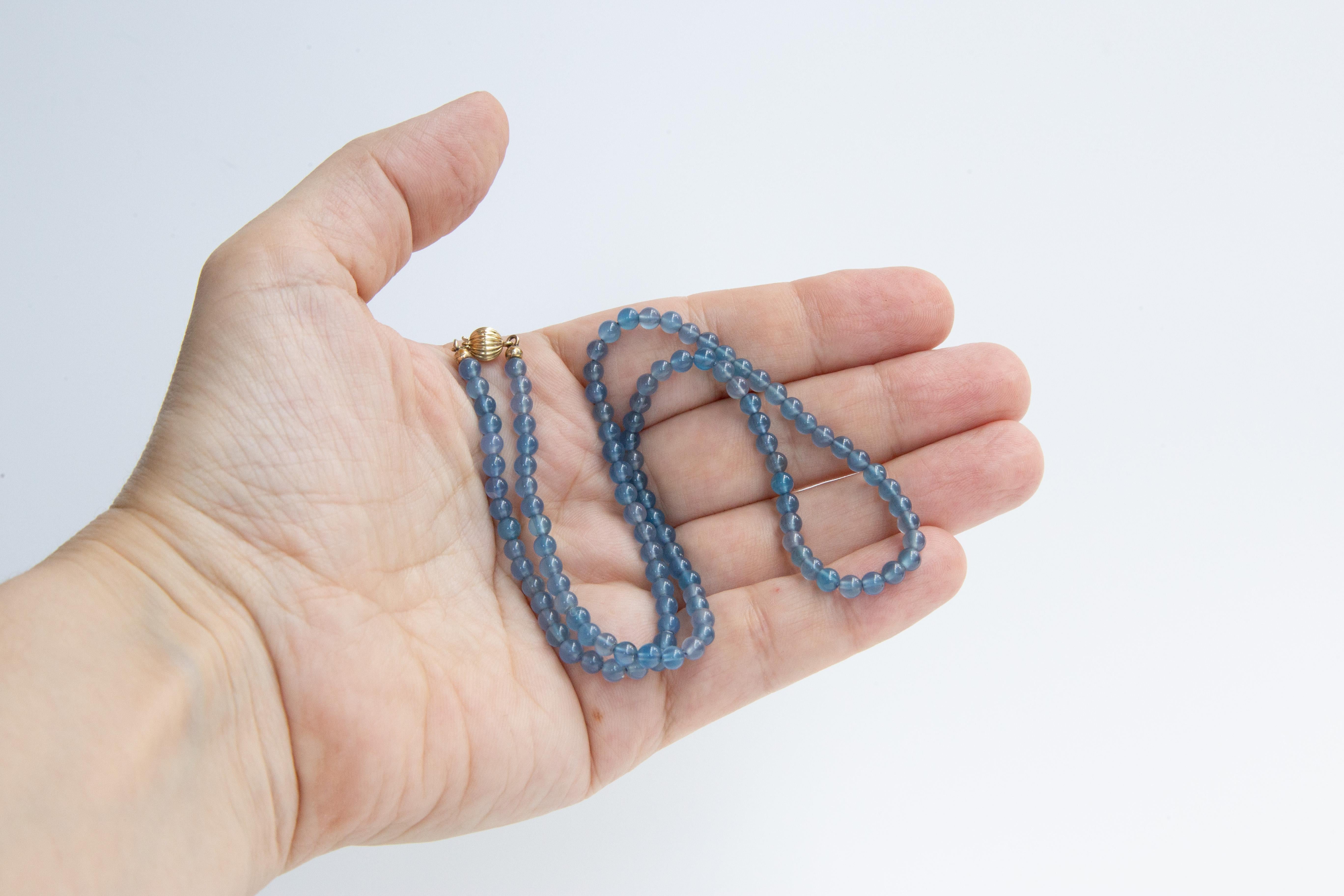 Collier de perles de Tanzanite Choker avec fermoir en or jaune 14 carats Bon état - En vente à Arnhem, NL
