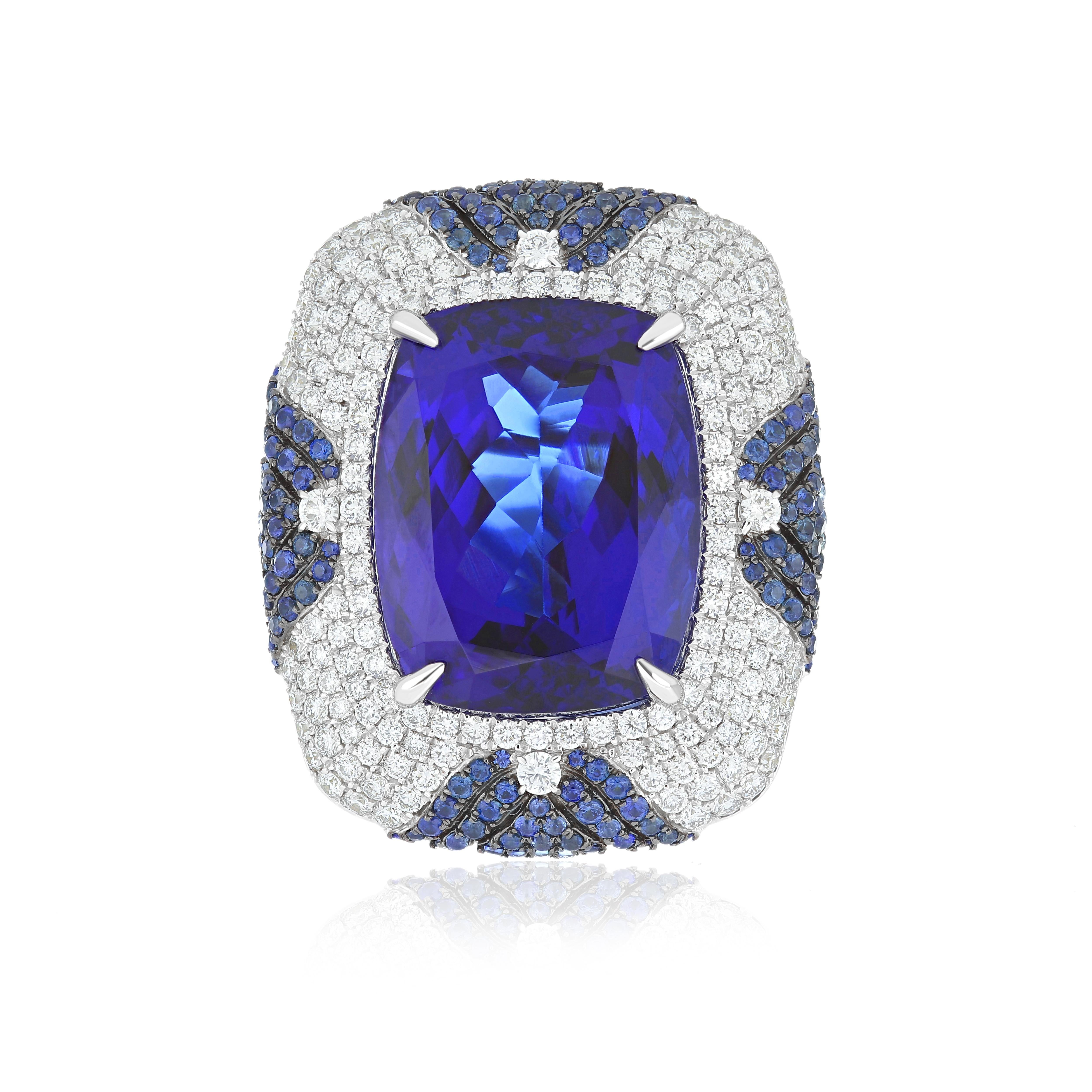 Tanzanite, Blue Sapphire & Diamond Studded Ring in 18 Karat White Gold In New Condition For Sale In JAIPUR, IN