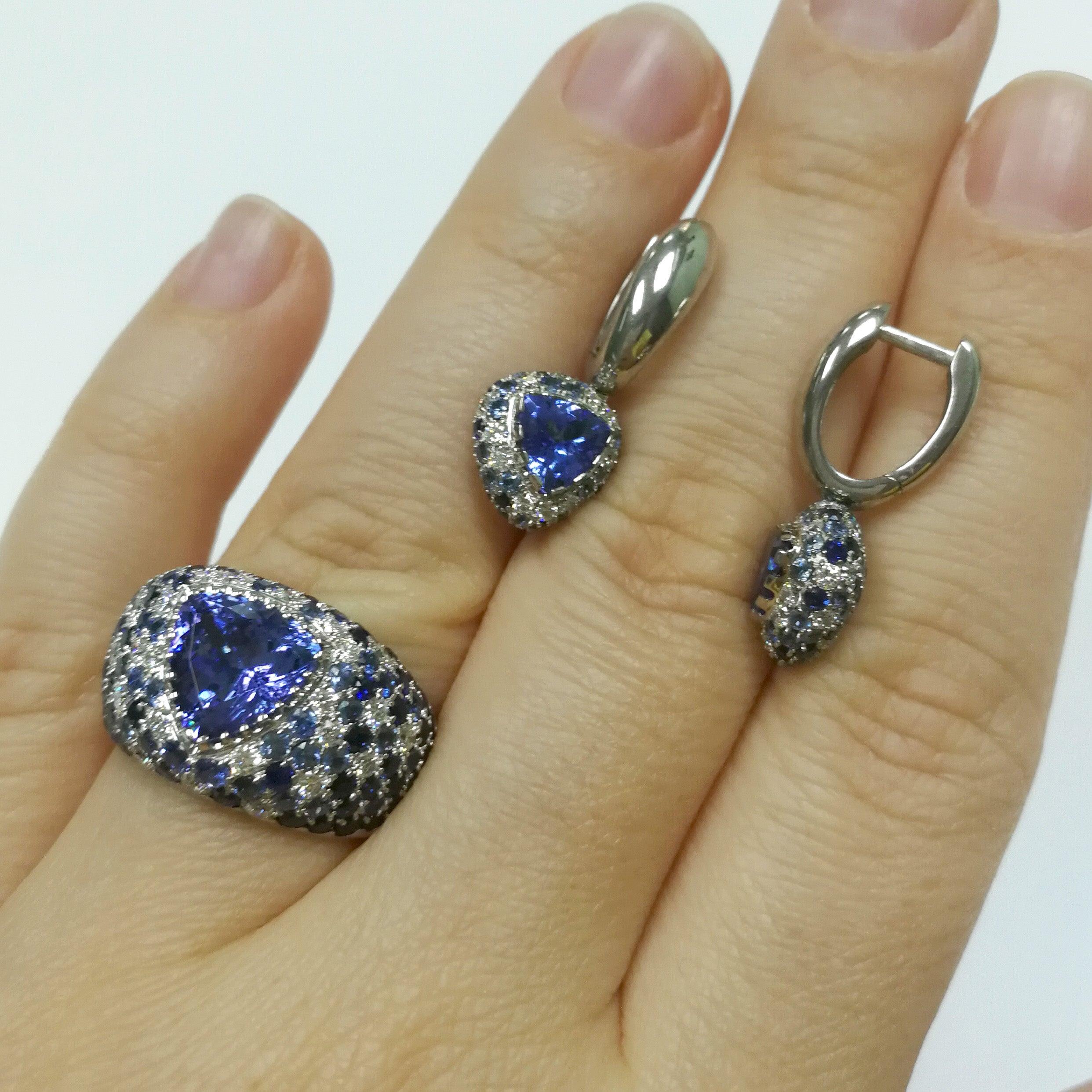 For Sale:  Tanzanite Blue Sapphires Diamonds White 18 Karat Gold Riviera Suite 7