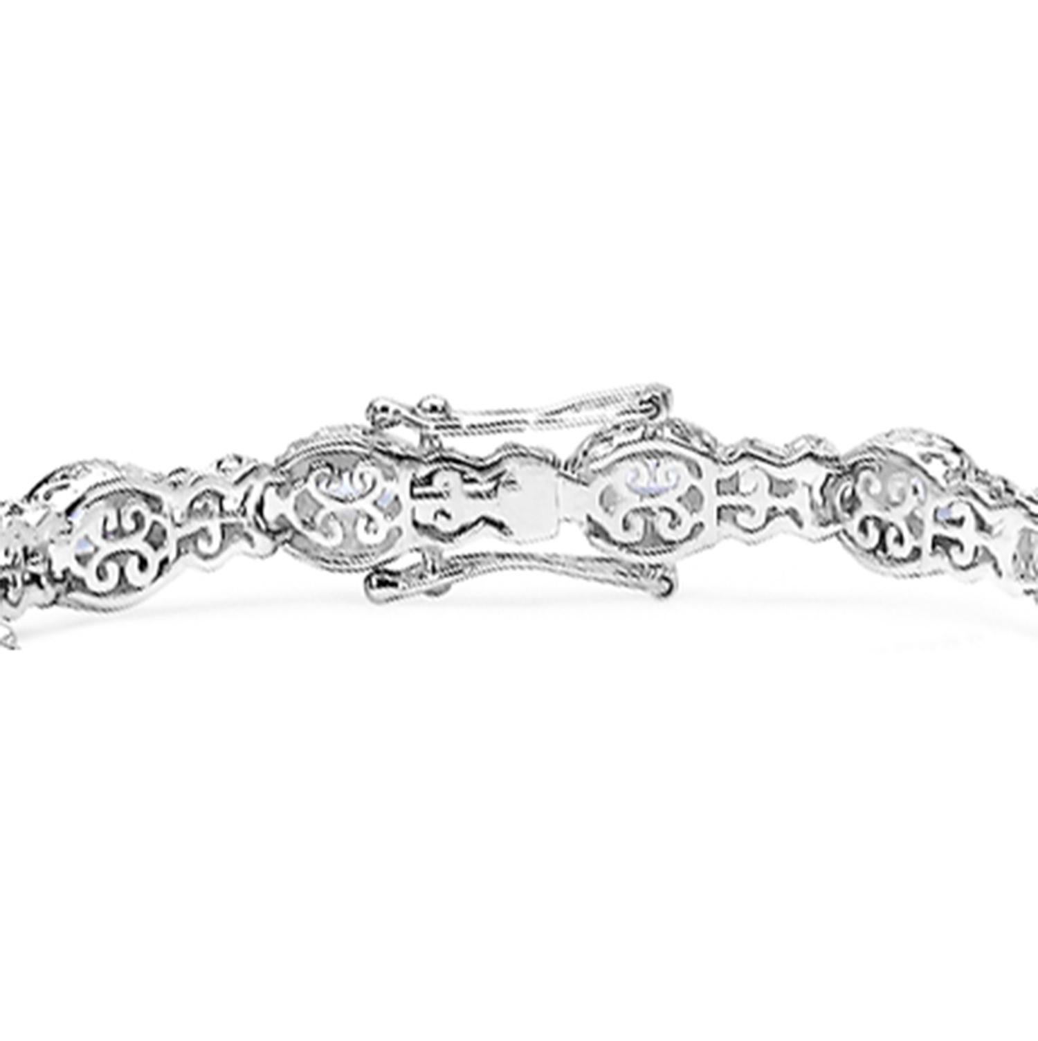 Taille coussin Bracelet en Tanzanite 5.7 Carats Argent Sterling en vente