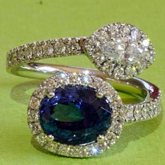 Tanzanite Brilliant Ring Twin Design 3.3 ct 1.06 ct Navette TW VS fantastic Look