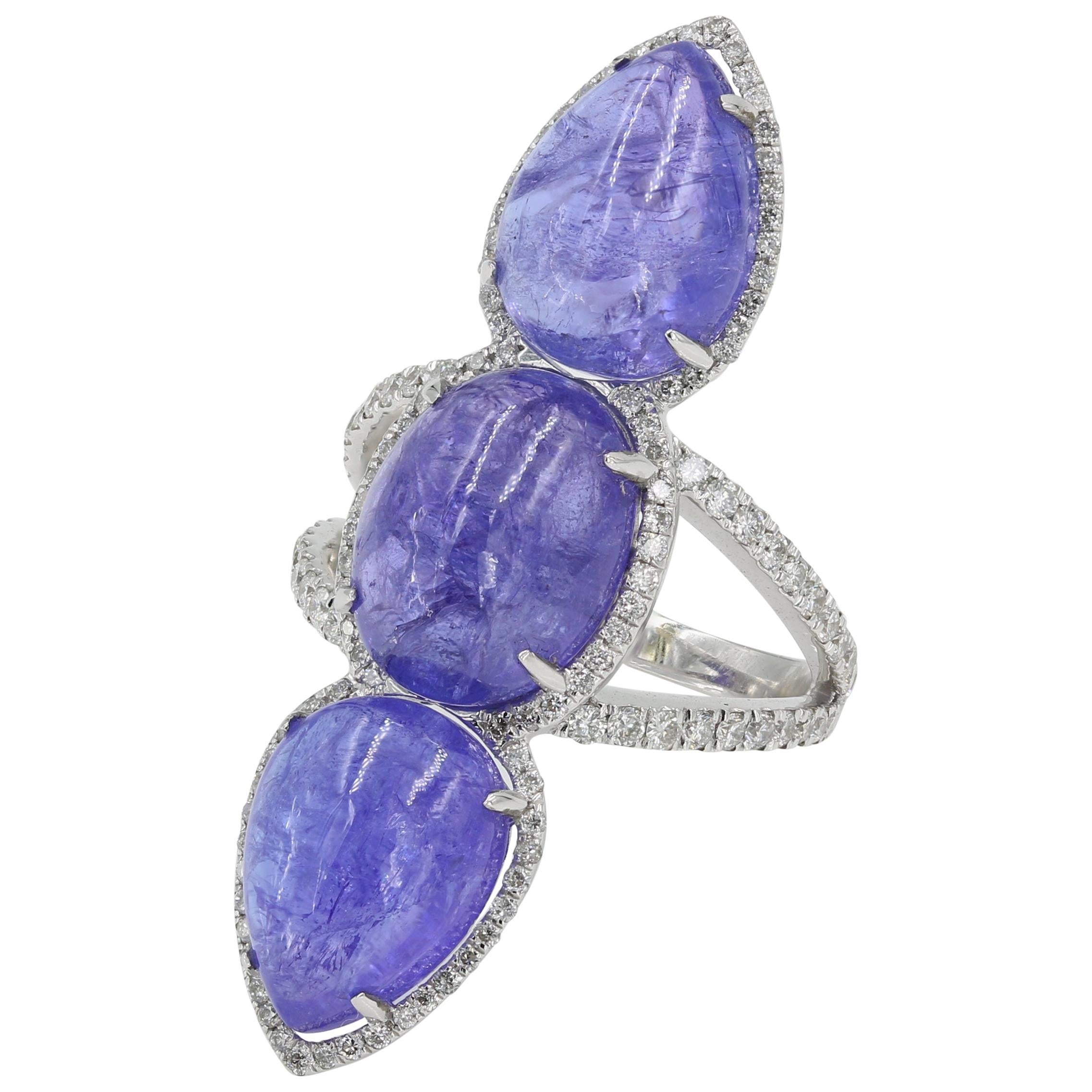 Tanzanite Cabochon Cut and Round Diamond Ring, Tanzanites Weigh 19.20 Carat