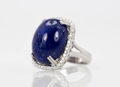 Tanzanite Cabochon 34 Carats Diamond Cocktail Ring 18 Karat Gold Setting