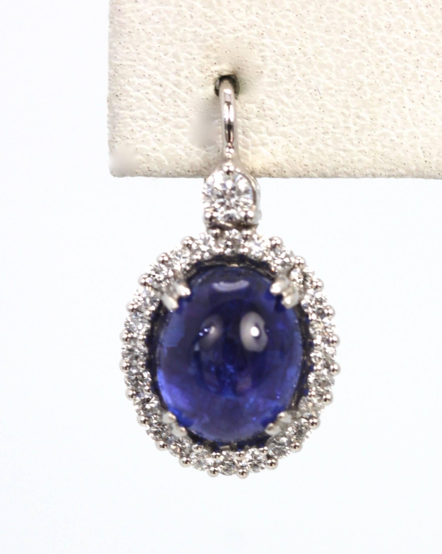 Tanzanite Cabochon Diamond Earrings 18 Karat In Good Condition In North Hollywood, CA