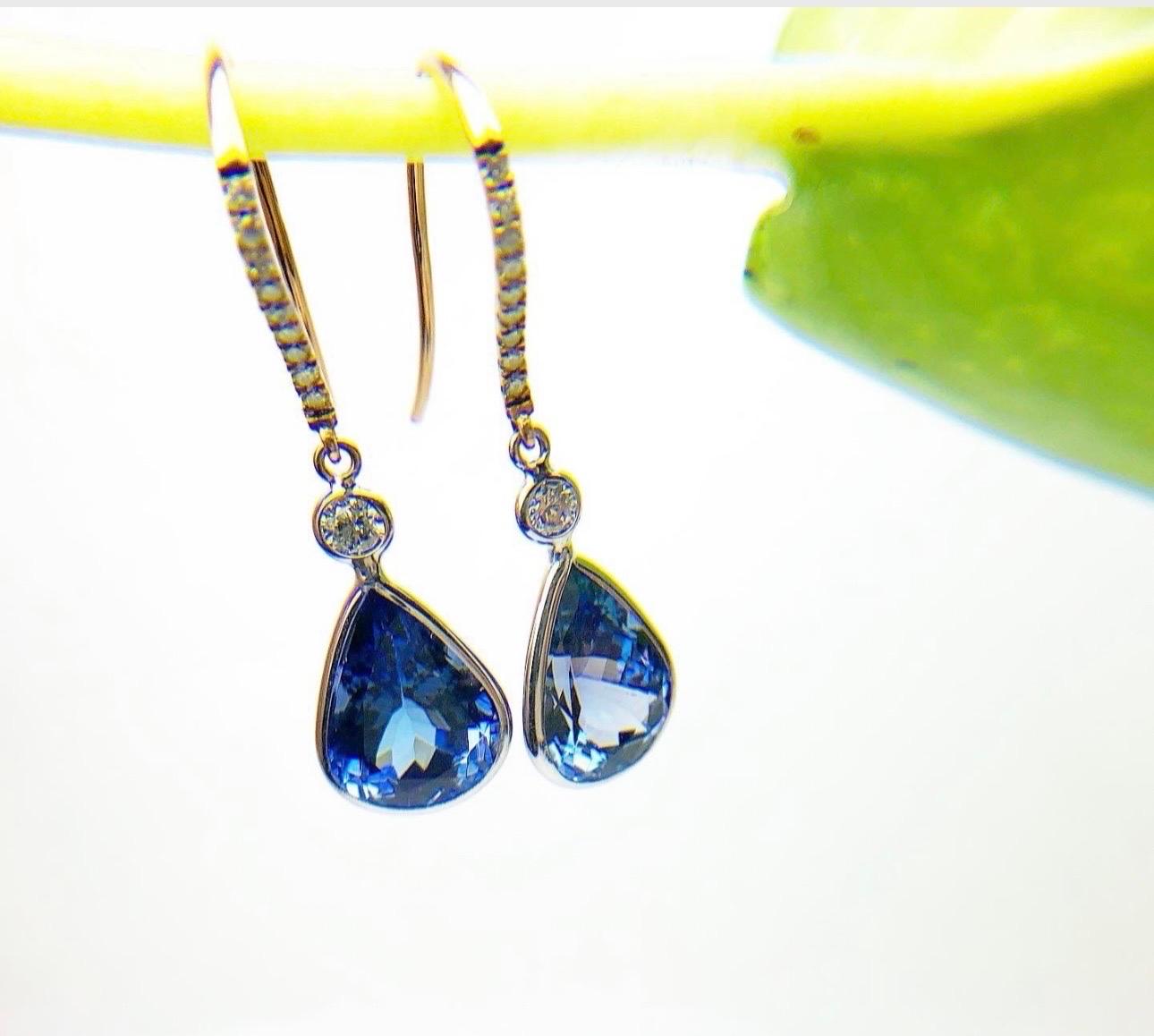 Taglio a goccia Orecchini cocktail di tanzanite in oro 18KT in vendita