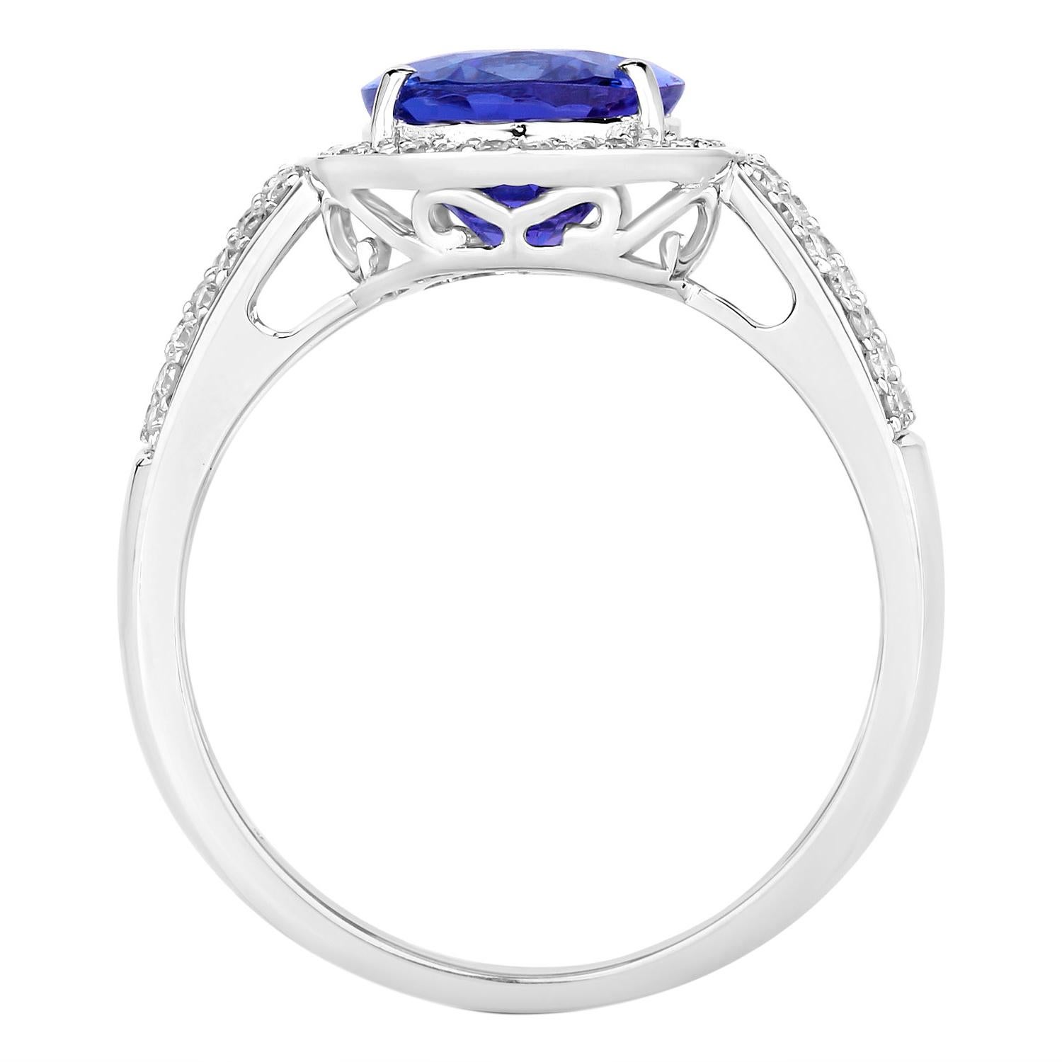 Tanzanite Cocktail Ring Diamond Setting 3.1 Carats Total 14K Gold In Excellent Condition For Sale In Aliso Viejo, CA