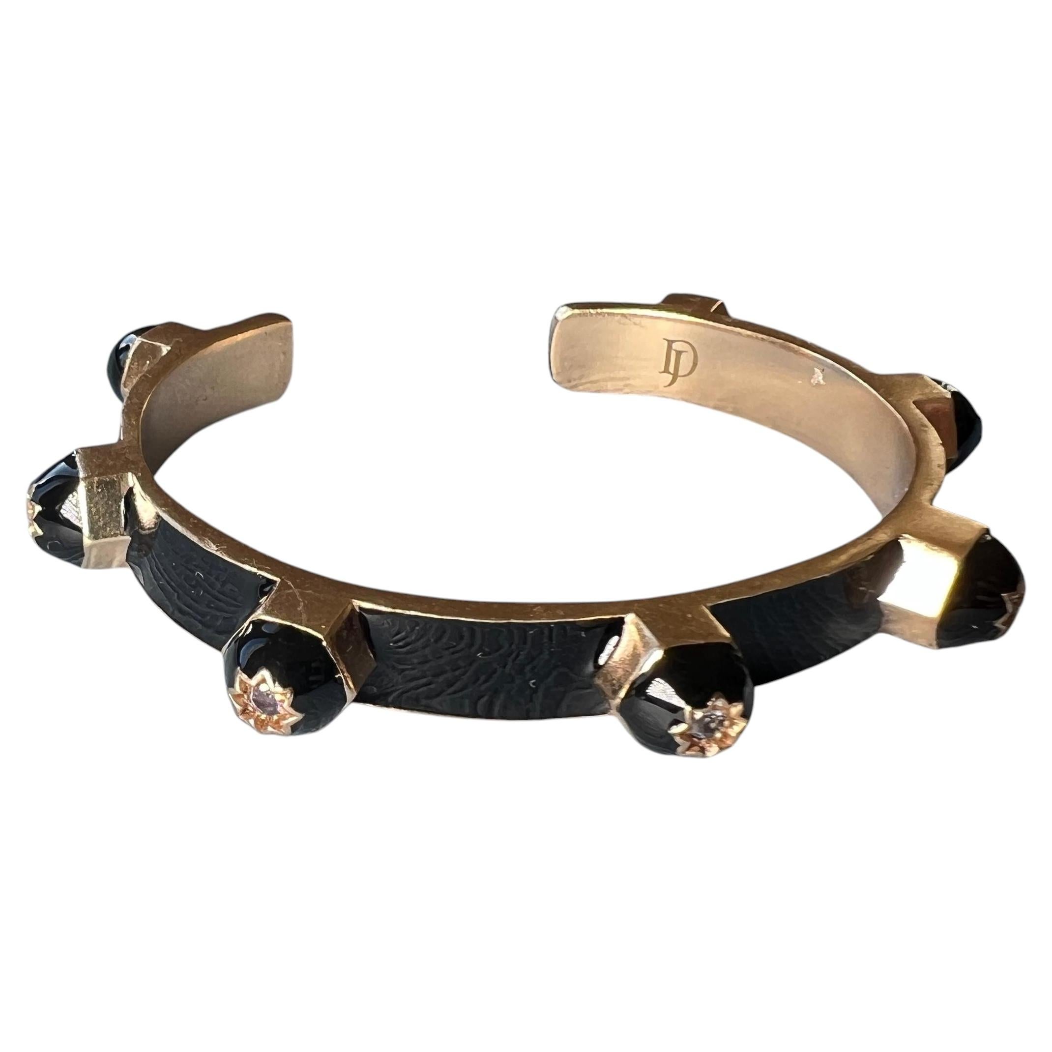 Brazalete de tanzanita Esmalte negro Chapado en oro Estrella de ocho puntas