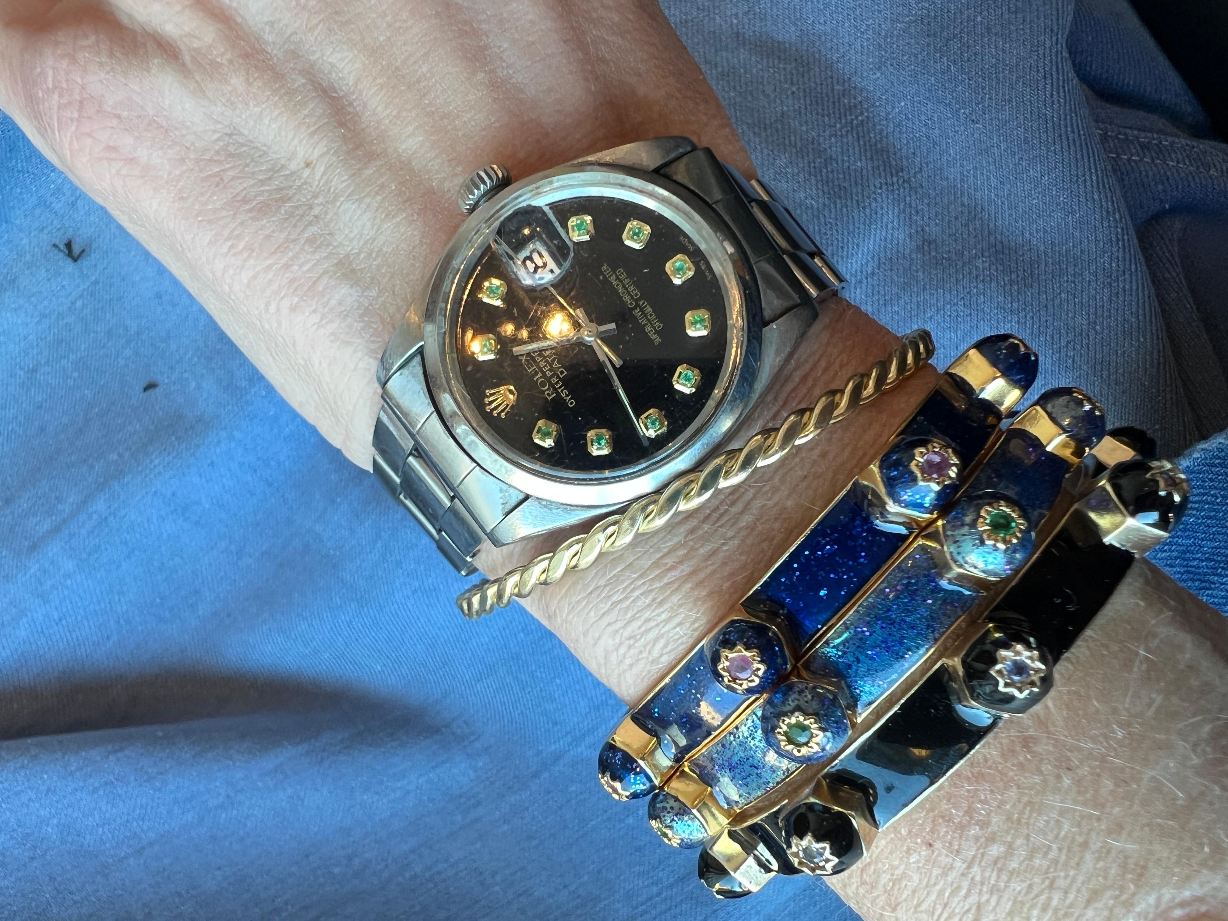 Taille brillant Bracelet manchette en tanzanite Étoile en émail en vente