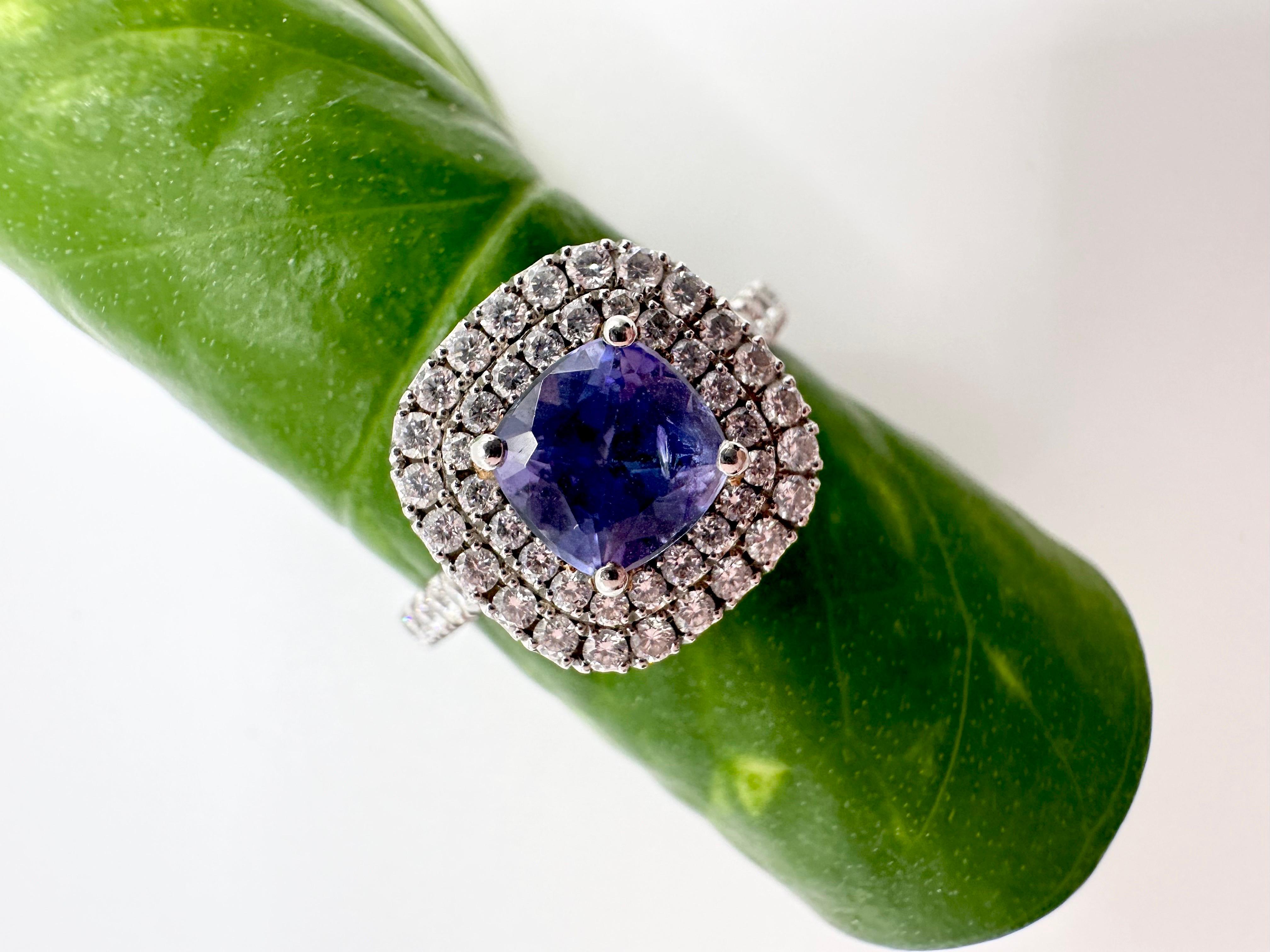 da uomo o donna Tanzanite Cushion Diamond ring 14KT gold diamond ring double halo ring in vendita
