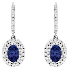 Pendants d'oreilles avec tanzanite sertie de 2,5 carats au total