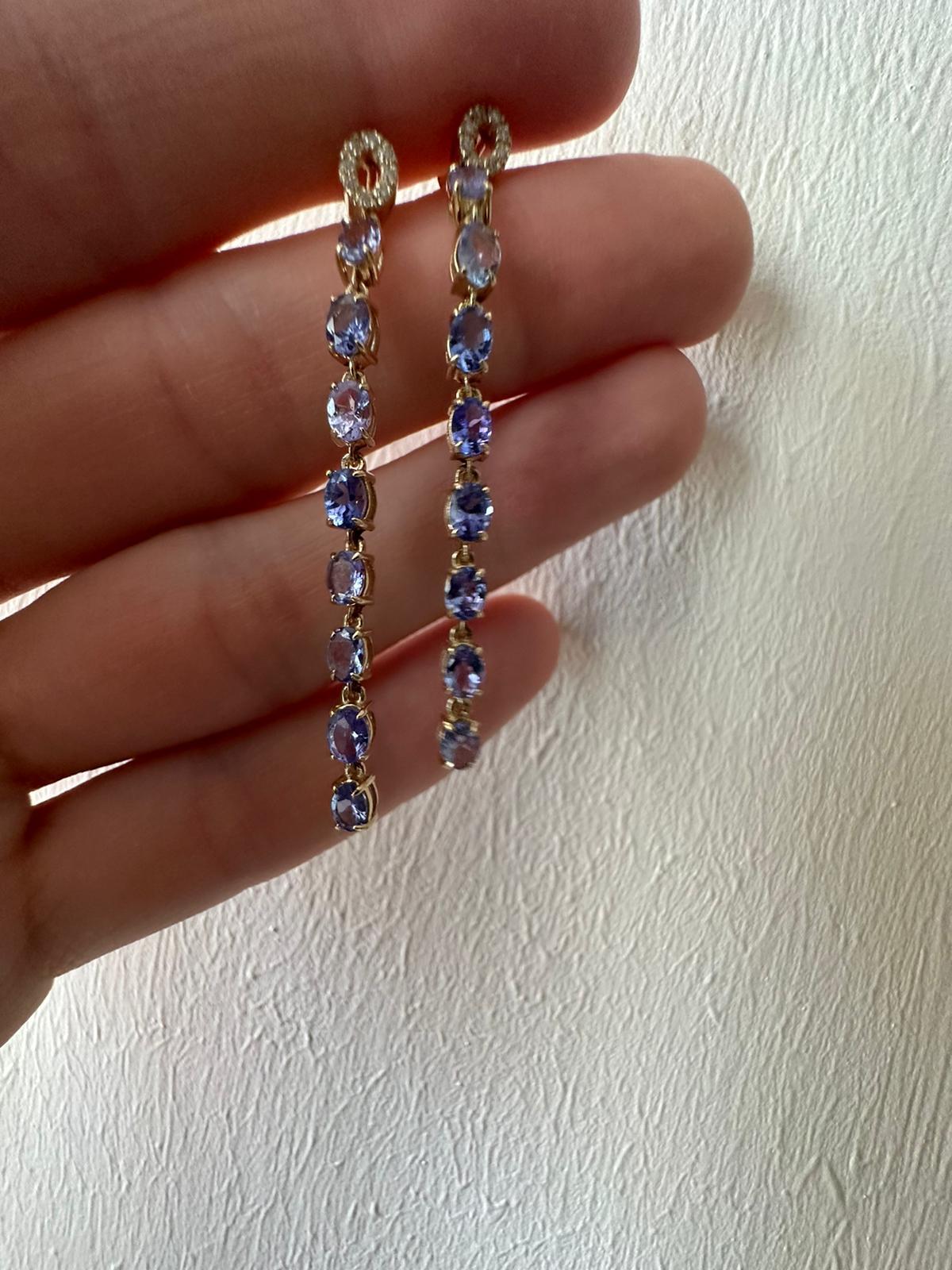 Orecchini pendenti di tanzanite in oro 14 carati in vendita 4