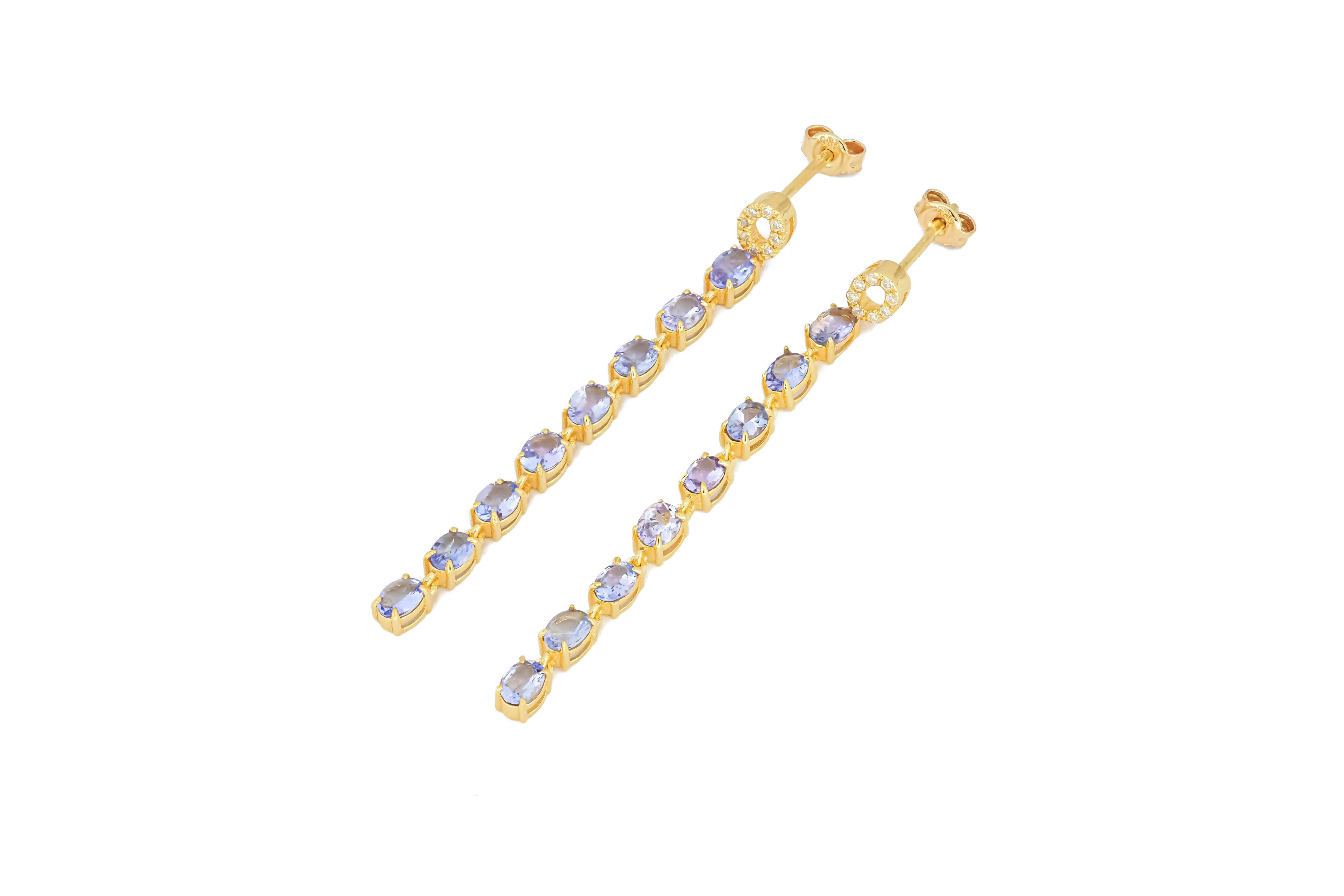 Tanzanite dangle earrings studs in 14k gold.  For Sale 1
