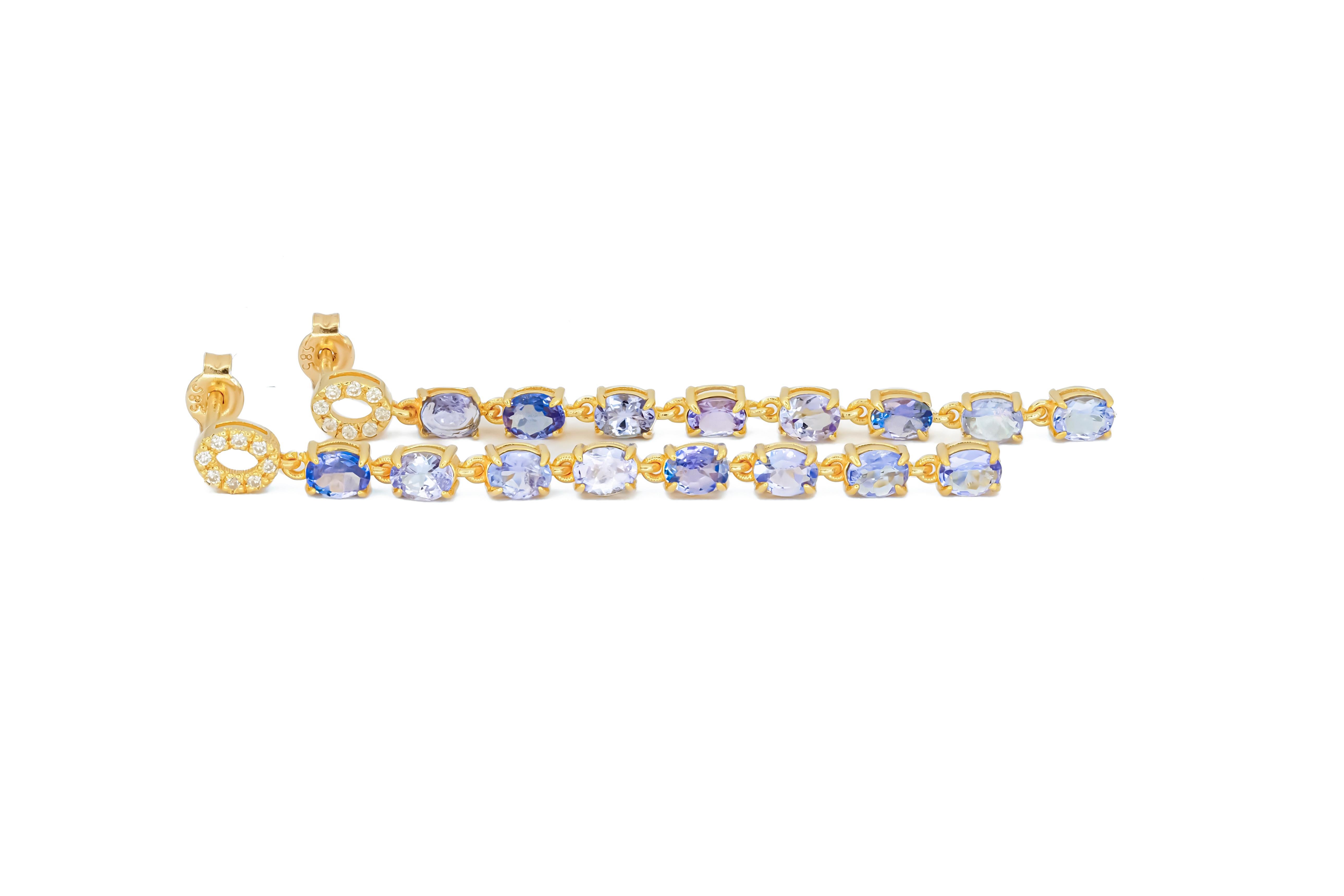 Orecchini pendenti di tanzanite in oro 14 carati in vendita 1