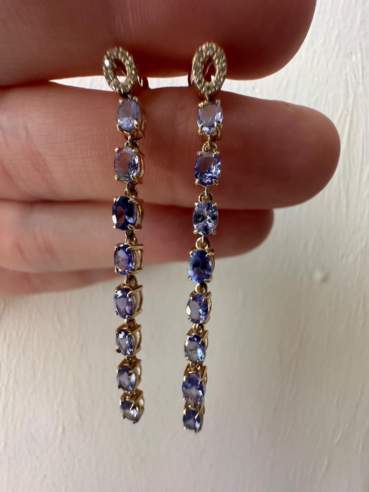 Orecchini pendenti di tanzanite in oro 14 carati in vendita 3