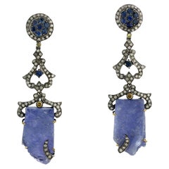 Boucles d'oreilles en or et argent 18 carats avec tanzanite brute, saphirs et diamants pavés