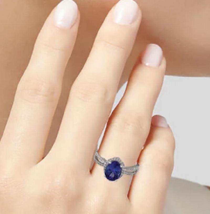 Oval Cut Tanzanite & Diamond 14k Cocktail Ring For Sale