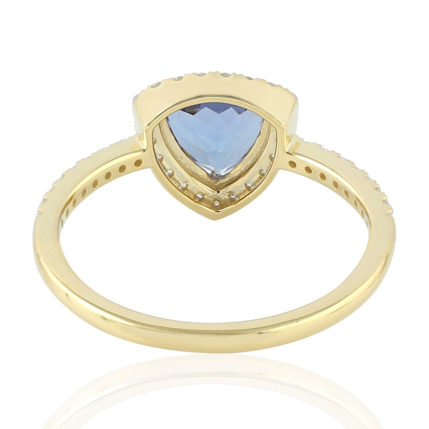 For Sale:  Tanzanite Diamond 18 Karat Gold Ring 3