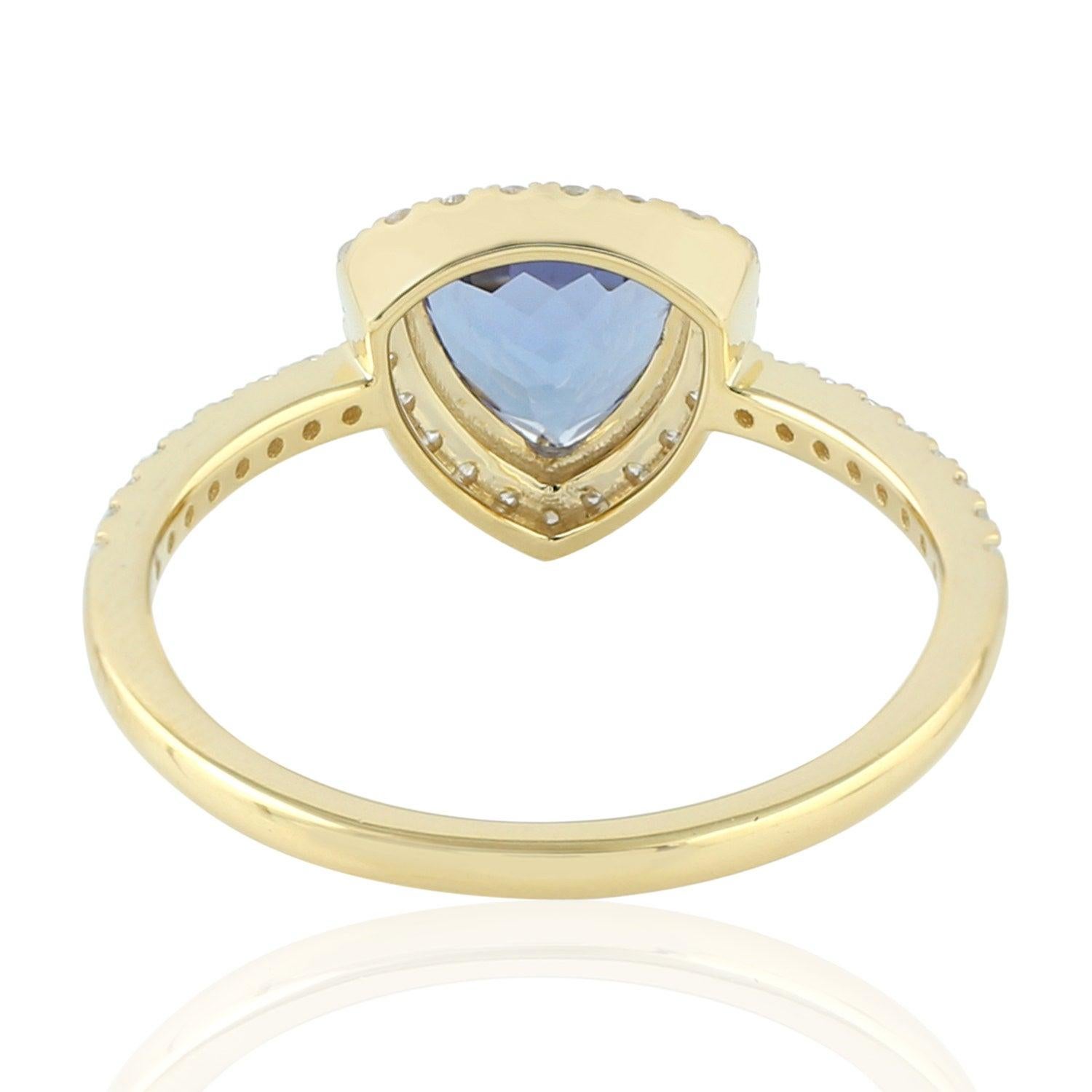 in vendita:  Anello in oro 18 carati con diamante tanzanite 3