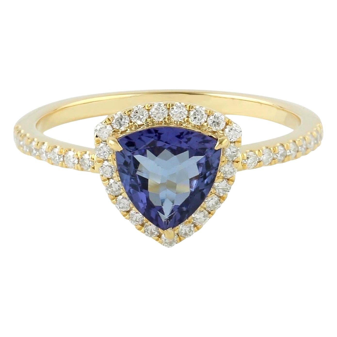 For Sale:  Tanzanite Diamond 18 Karat Gold Ring