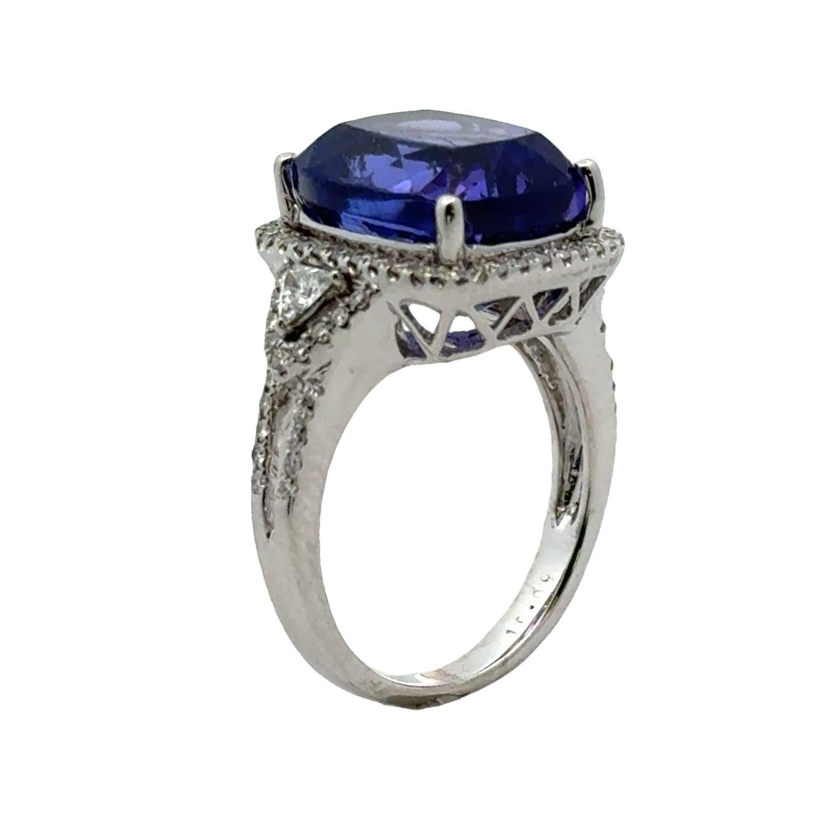 Cushion Cut Tanzanite Diamond 18 Karat White Gold Modern Cocktail Ring