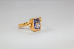 Tanzanite Diamond Briolettes 22-21 Karat Gold Three-Stone Fashion Ring