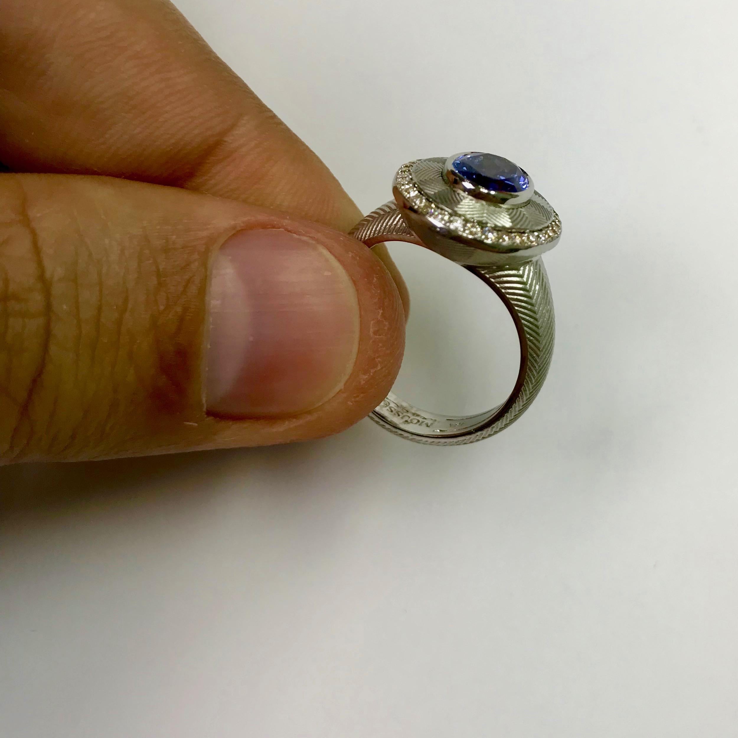 Tanzanite Diamond Classical 18 Karat White Gold Ring In New Condition In Bangkok, TH