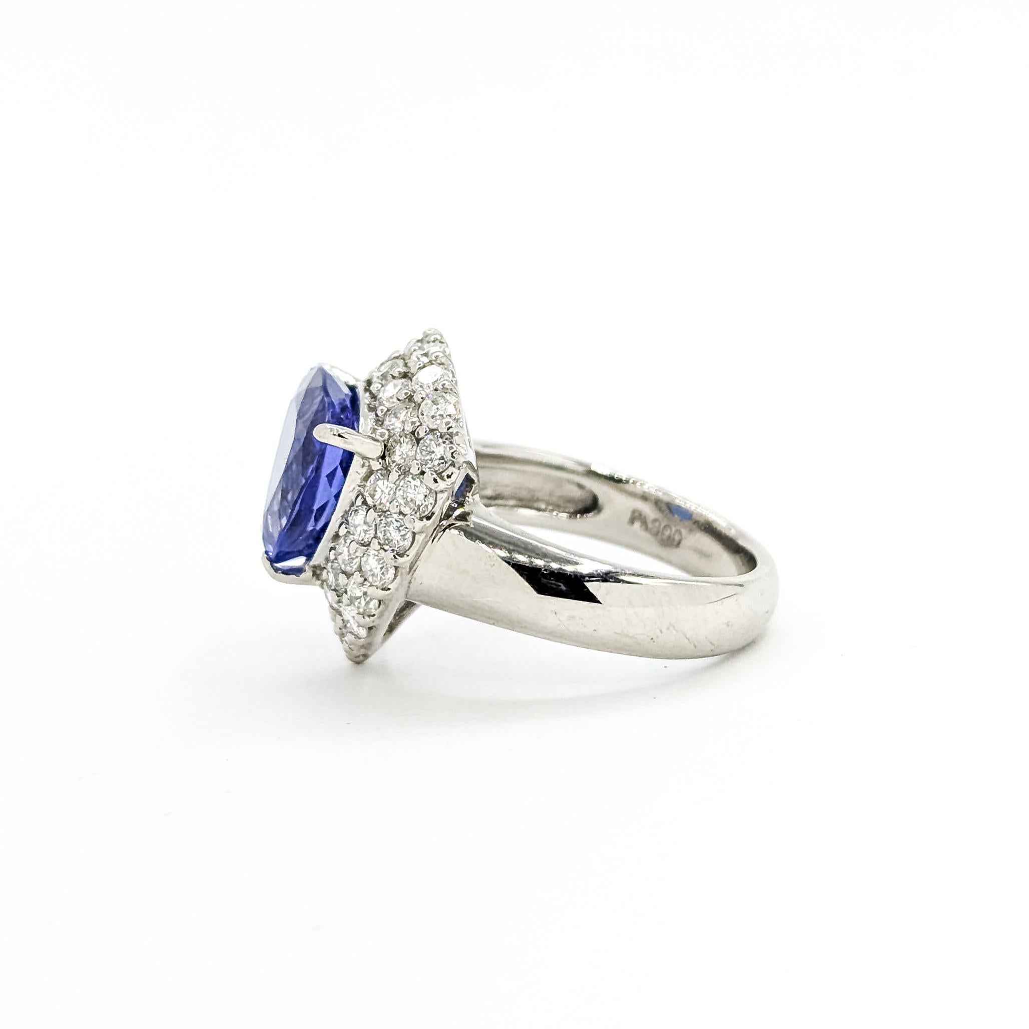Anello cocktail con tanzanite e diamanti in platino in vendita 3