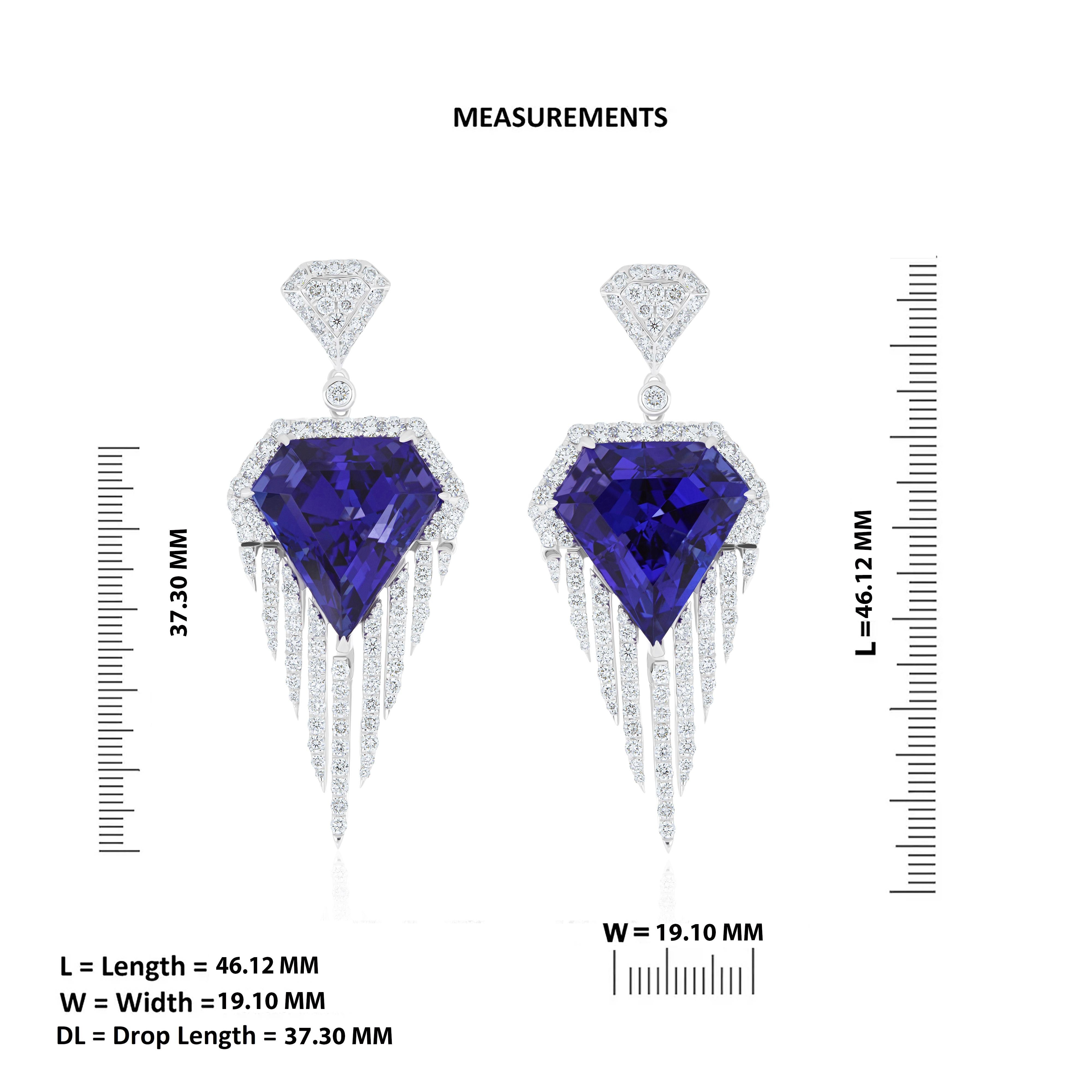 Tanzanite & Diamond Earring in 18karat White Gold Hand-craft Earring for Gift In New Condition For Sale In JAIPUR, IN