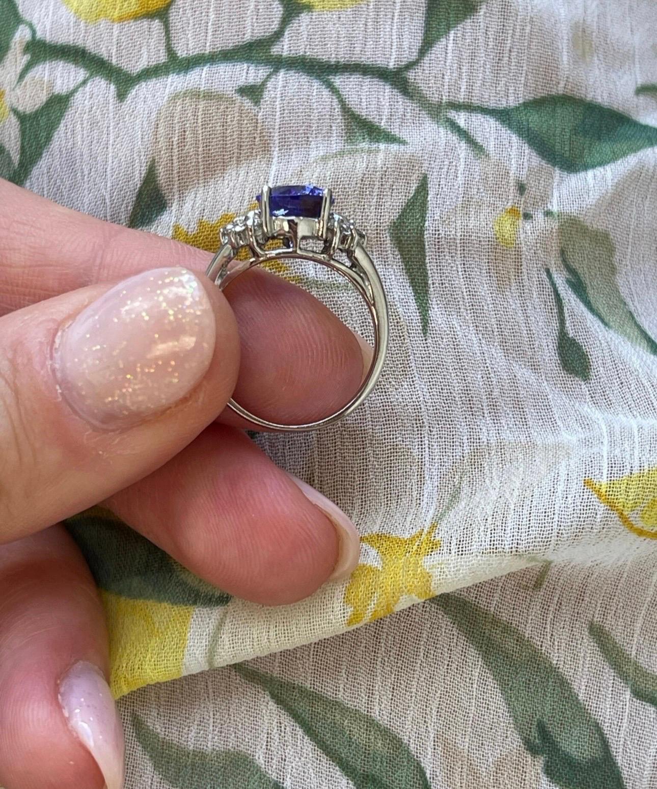 Brilliant Cut Tanzanite Diamond engagement ring 18KT gold For Sale